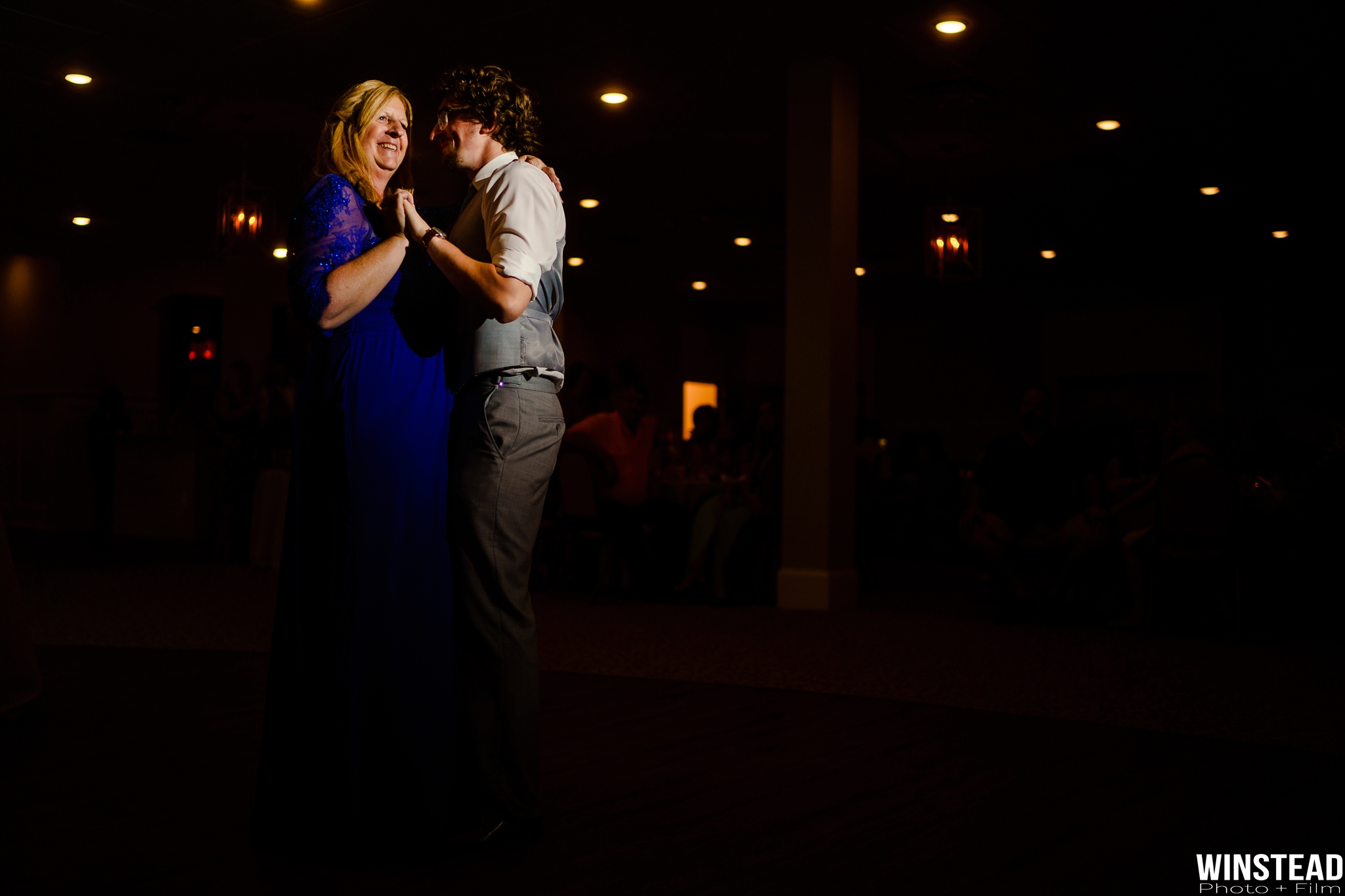 Emerald-Isle-Wedding-Photographers-045.jpg