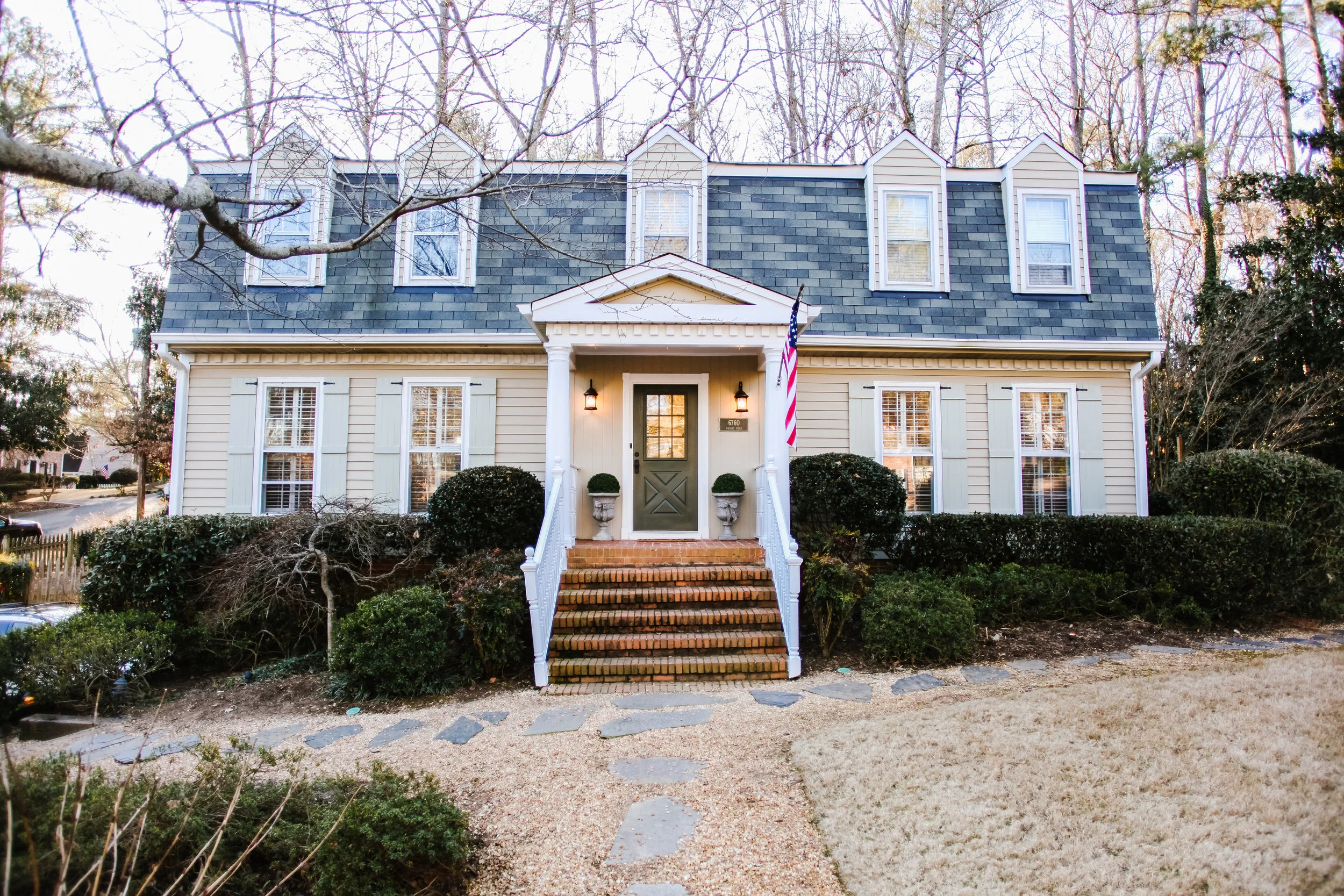 Atlanta Graphic Designer + Photographer