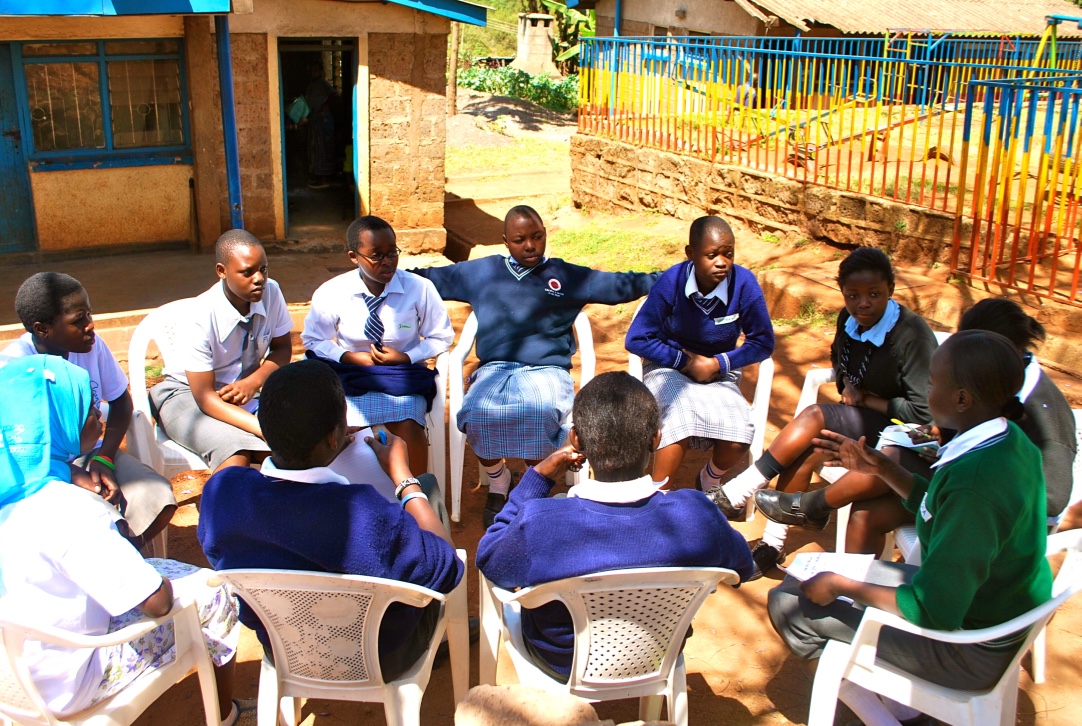 Kenyan Girls Discussing