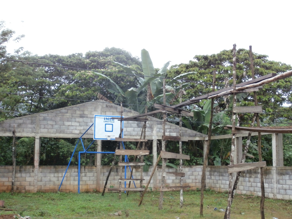 La Parroquia Basketball Court