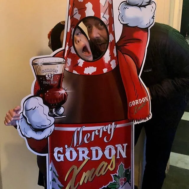 Merry Christmas from Brugge!  The food, friendship, family and drinks have been outstanding!  Cheers!
&bull;
&bull;
&bull;
@kensoons 
#touristsaf#atlphotographer #family #friends #wanderlust #brugge