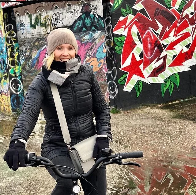 This lady is my ride or die.  Twenty years together and fourteen years married today.  Happy Anniversary @bethsoons !  You&rsquo;re the best!  Cheers!
&bull;
&bull;
#rideordie #happyanniversary #atlphotographer #stayhome #staysafe