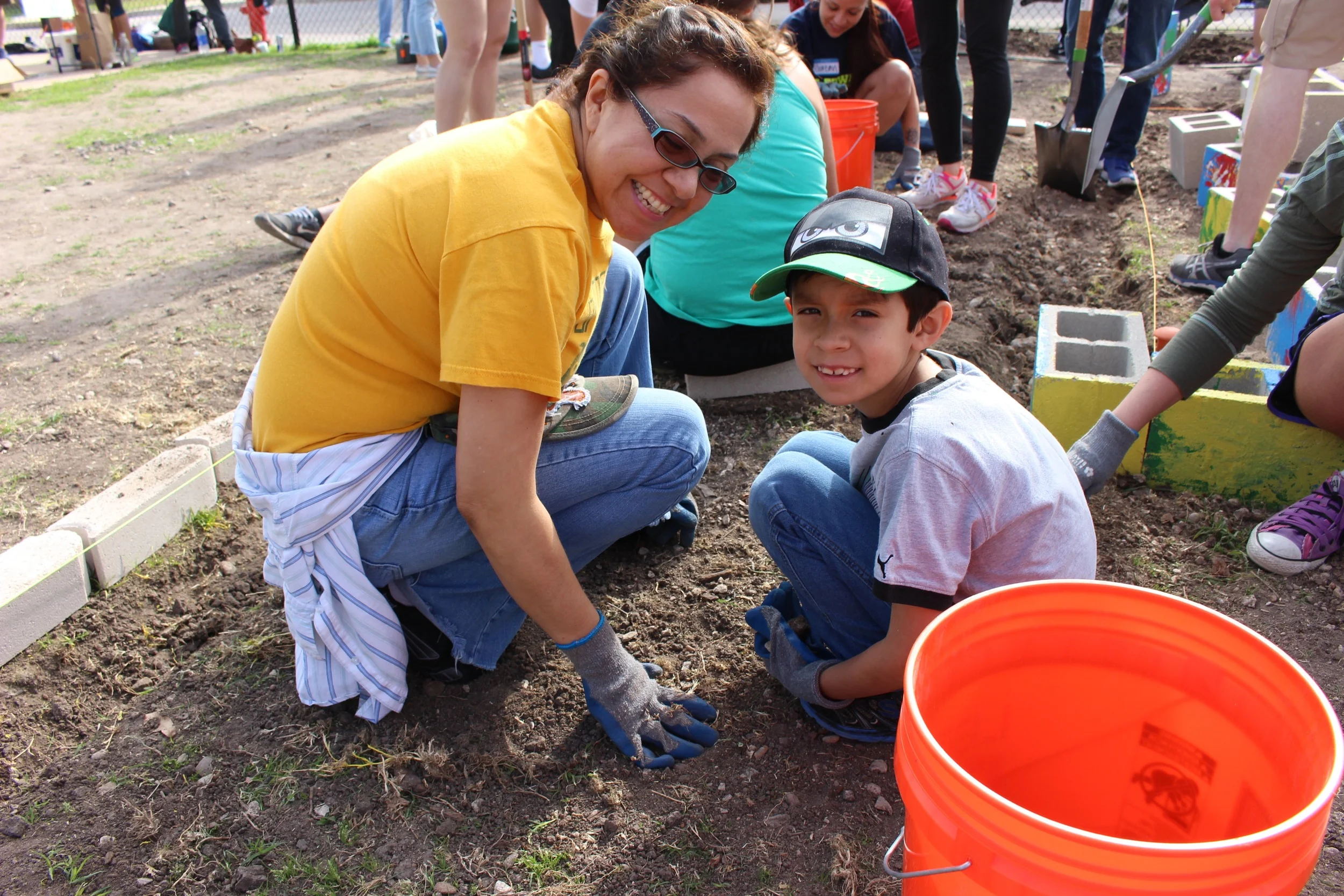 UT Researchers to Study Effects of Campus Gardens on Students