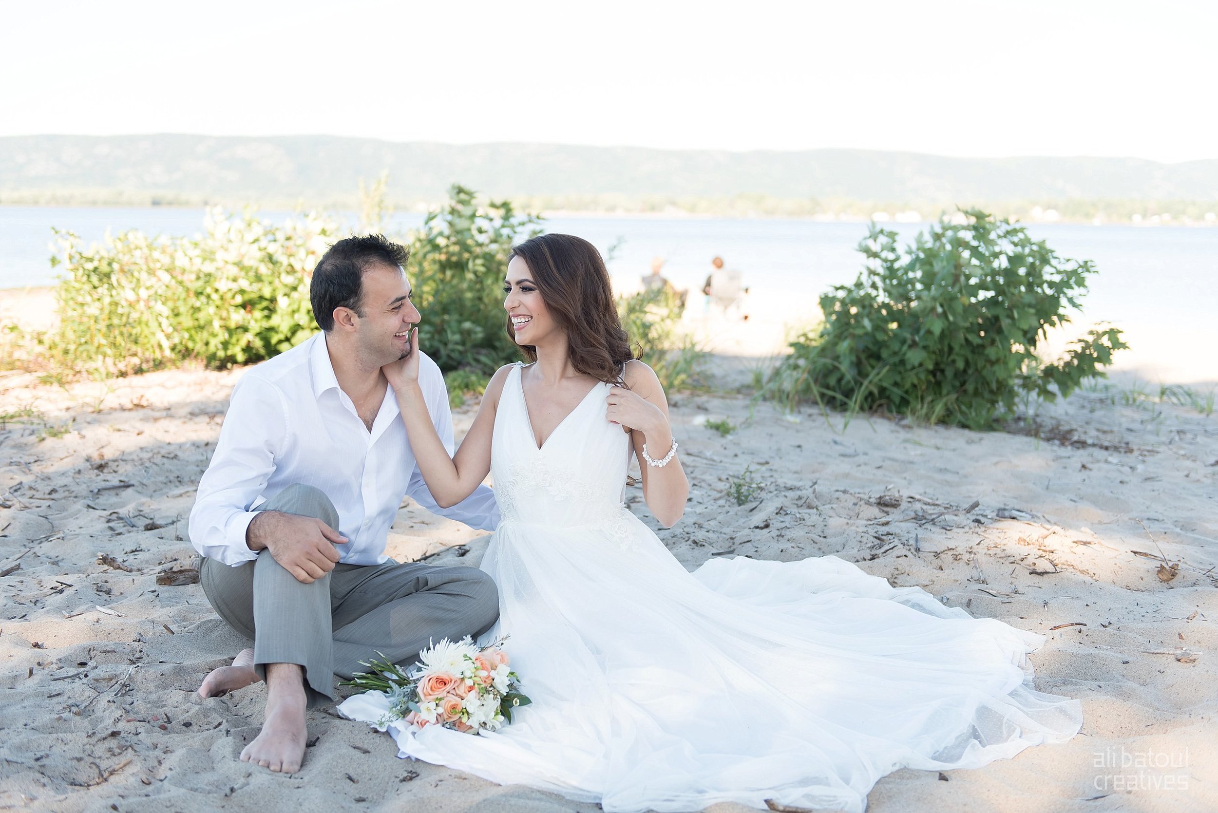 Alaa + Jad - Ottawa Beach Bridal Shoot (Ali Batoul Creatives)-30_Stomped.jpg