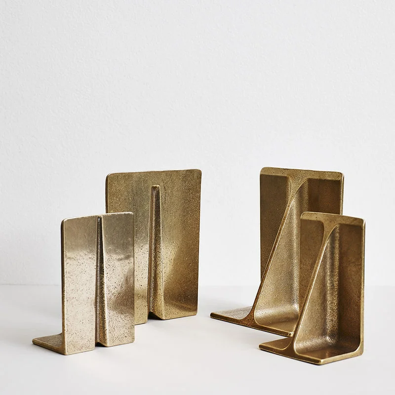 Studio Henry Wilson_Fin Bookend - Large and Small_2_FAIR.jpg