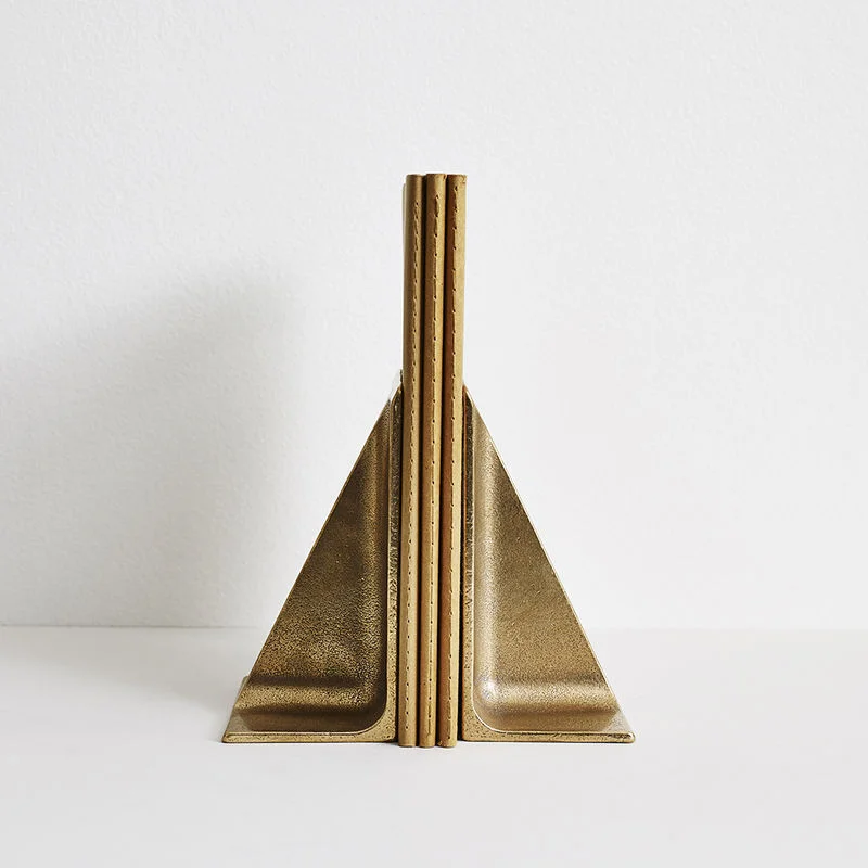 Studio Henry Wilson_Fin Bookend - Large_1_FAIR.jpg