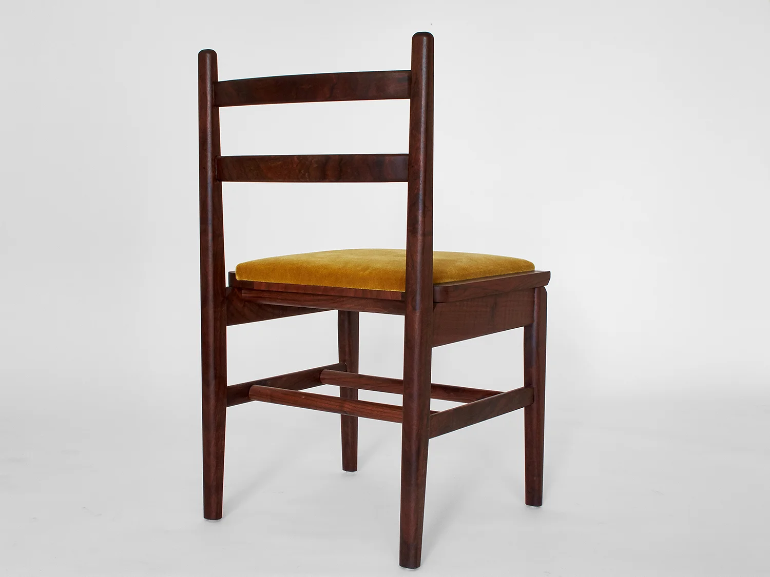 Fern_Ladderbackchair_4_FAIR.jpg