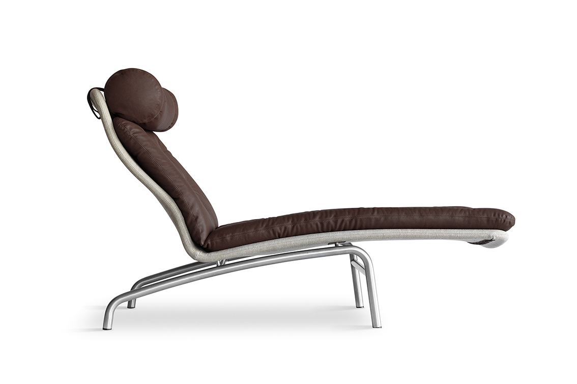 Erik Jorgensen_AV72 Lounge Chair_4_FAIR.jpg