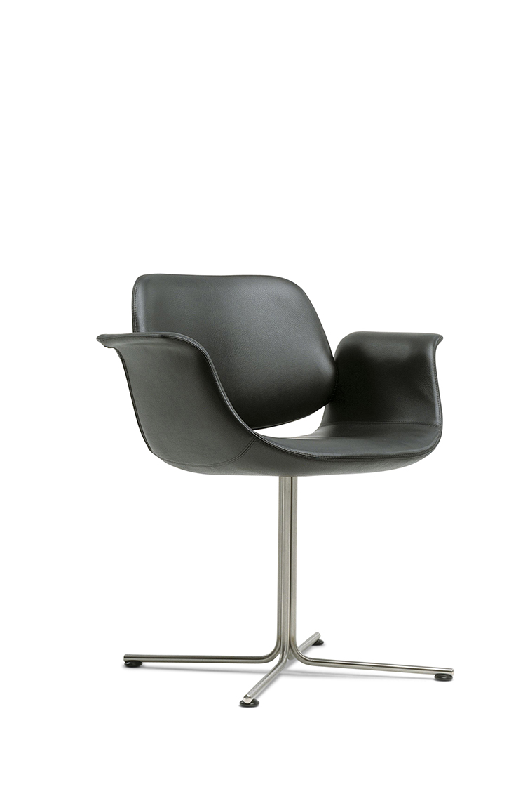 Erik Jørgensen_EJ 205 Flamingo Chair_2_FAIR..jpg