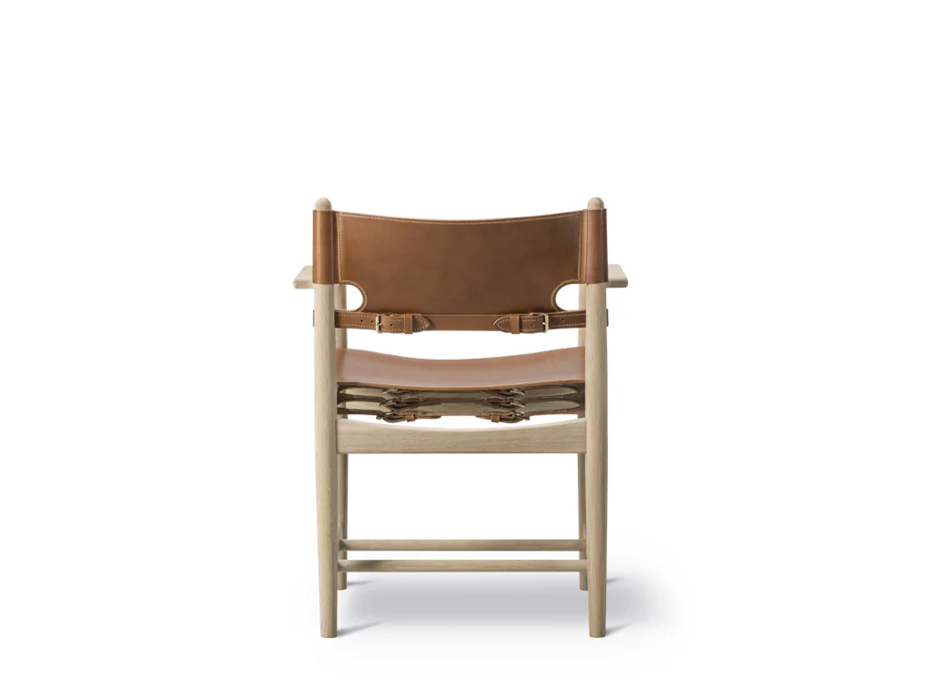 Fredericia_Børge Mogensen_The Spanish Chair 3238_Cognac Soaped Oak_3_FAIR.jpeg