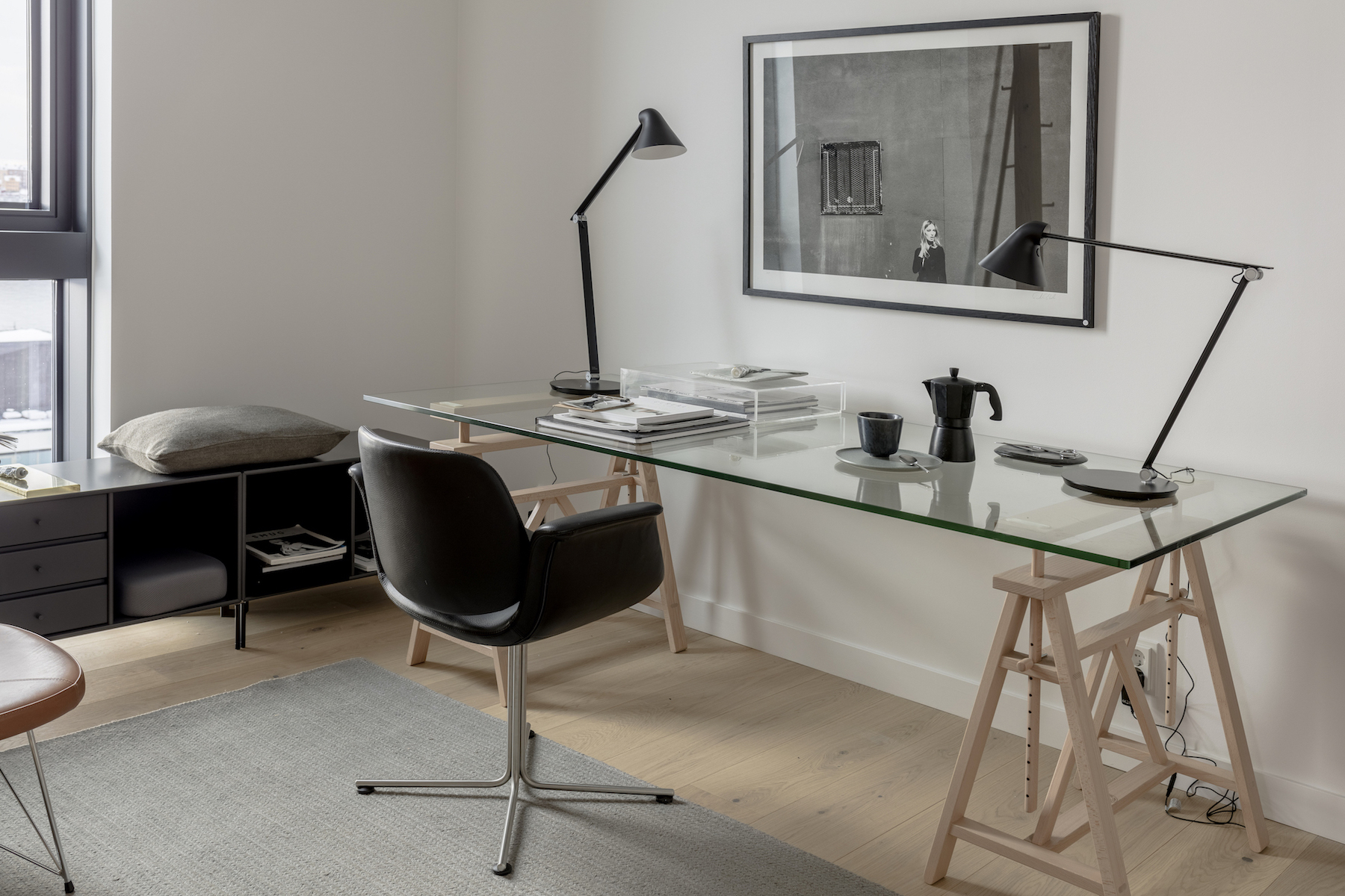 EJ205_Flamingo Chair_FAIR.jpg
