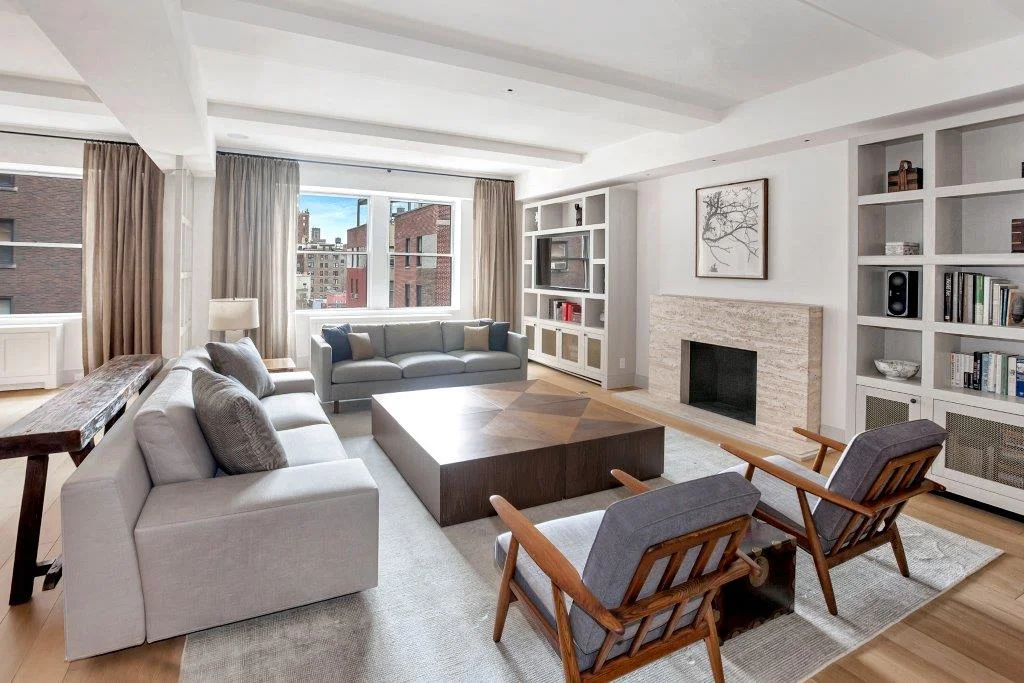 1111Park Avenue 8D Living Room1.jpg