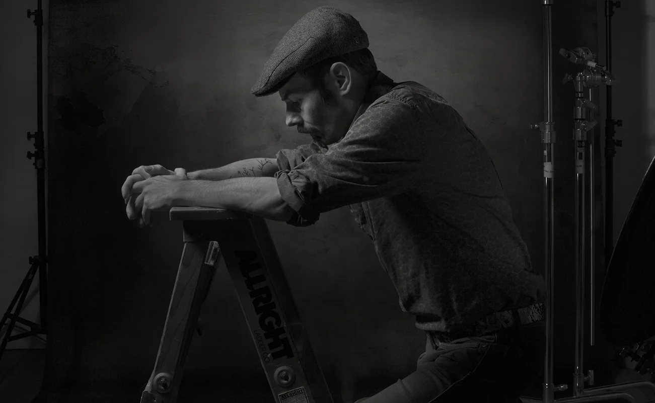 Der Künstler in seinem Atelier