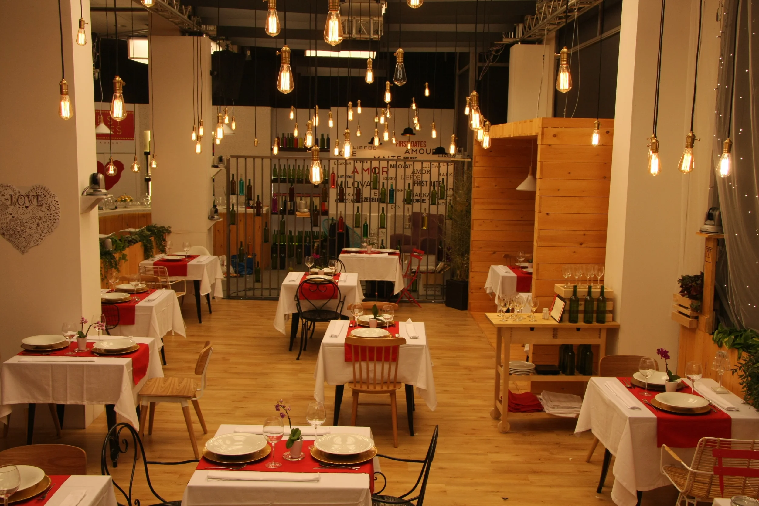 Img Final FIRST DATES 005.JPG