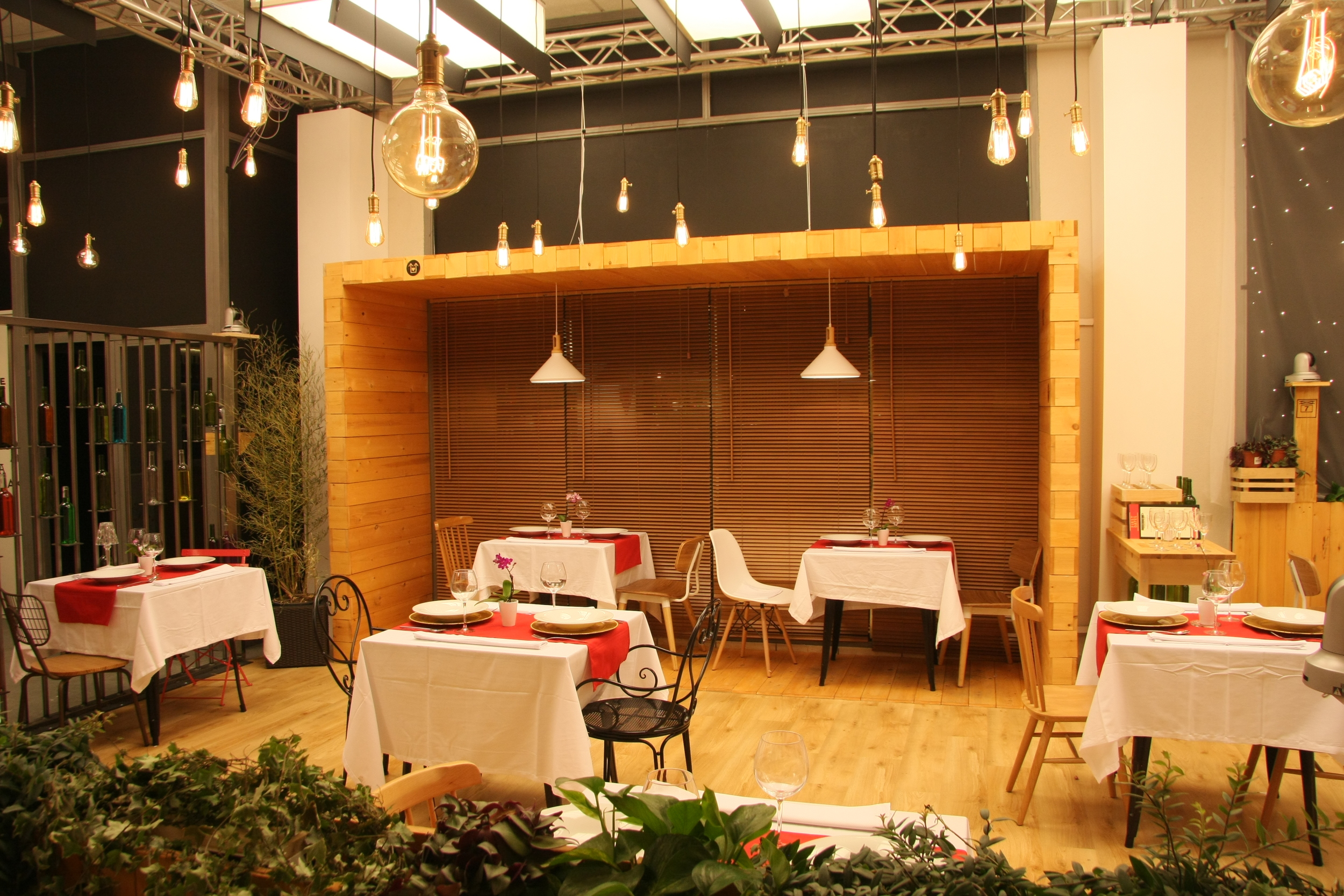 Img Final FIRST DATES 016.JPG