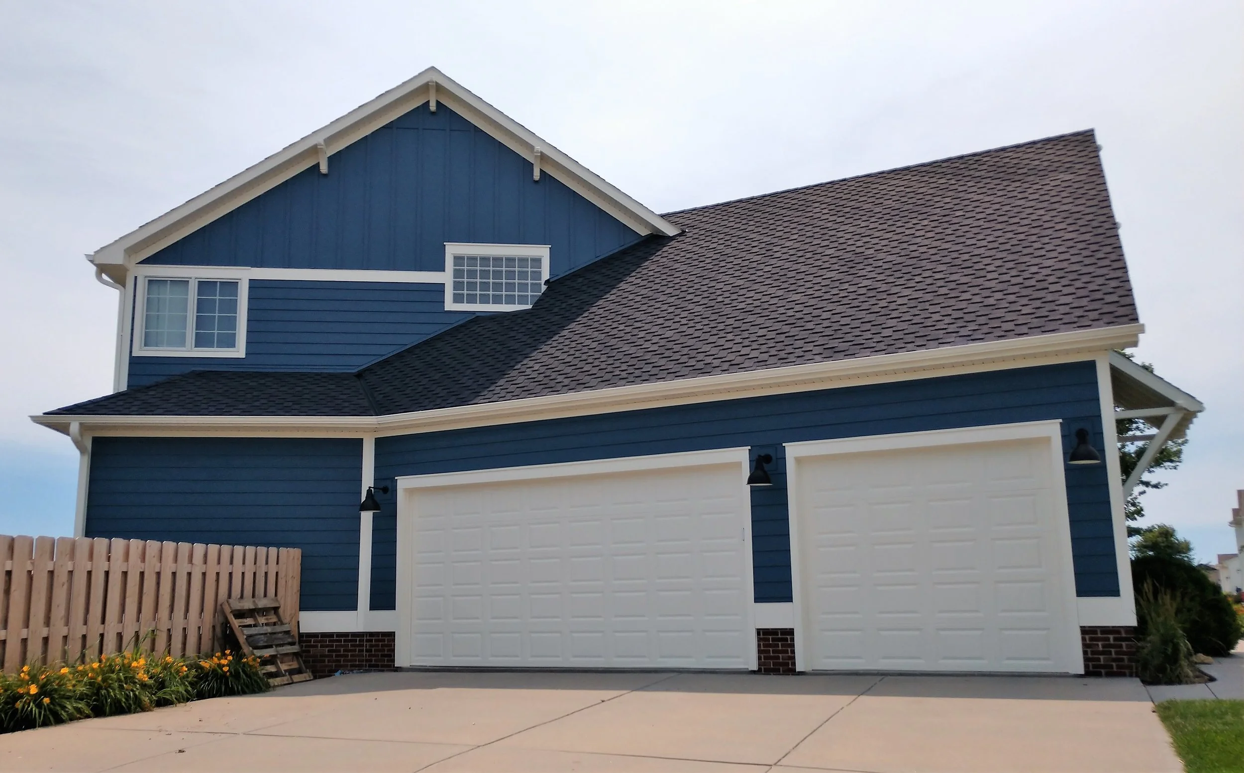 Gallery Midwest Siding, Inc. James Hardie Siding Omaha (402