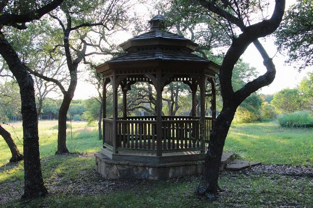gazebo1.gif
