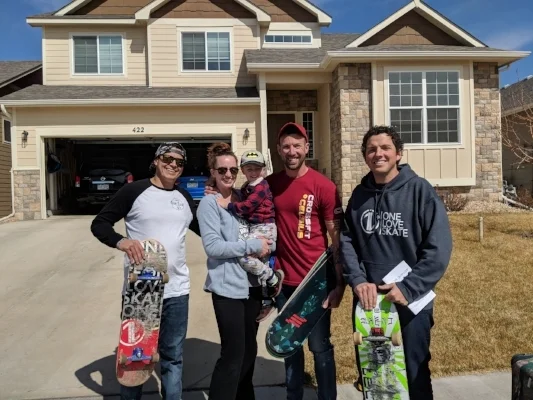 Sunday, we delivered some 1L supplies to the newest 1L Rep from Colorado, Stephen, & his wife Jen. Here's a picture with Auburn & Joshua during prayer/commissioning/game of skate (3/18/18).