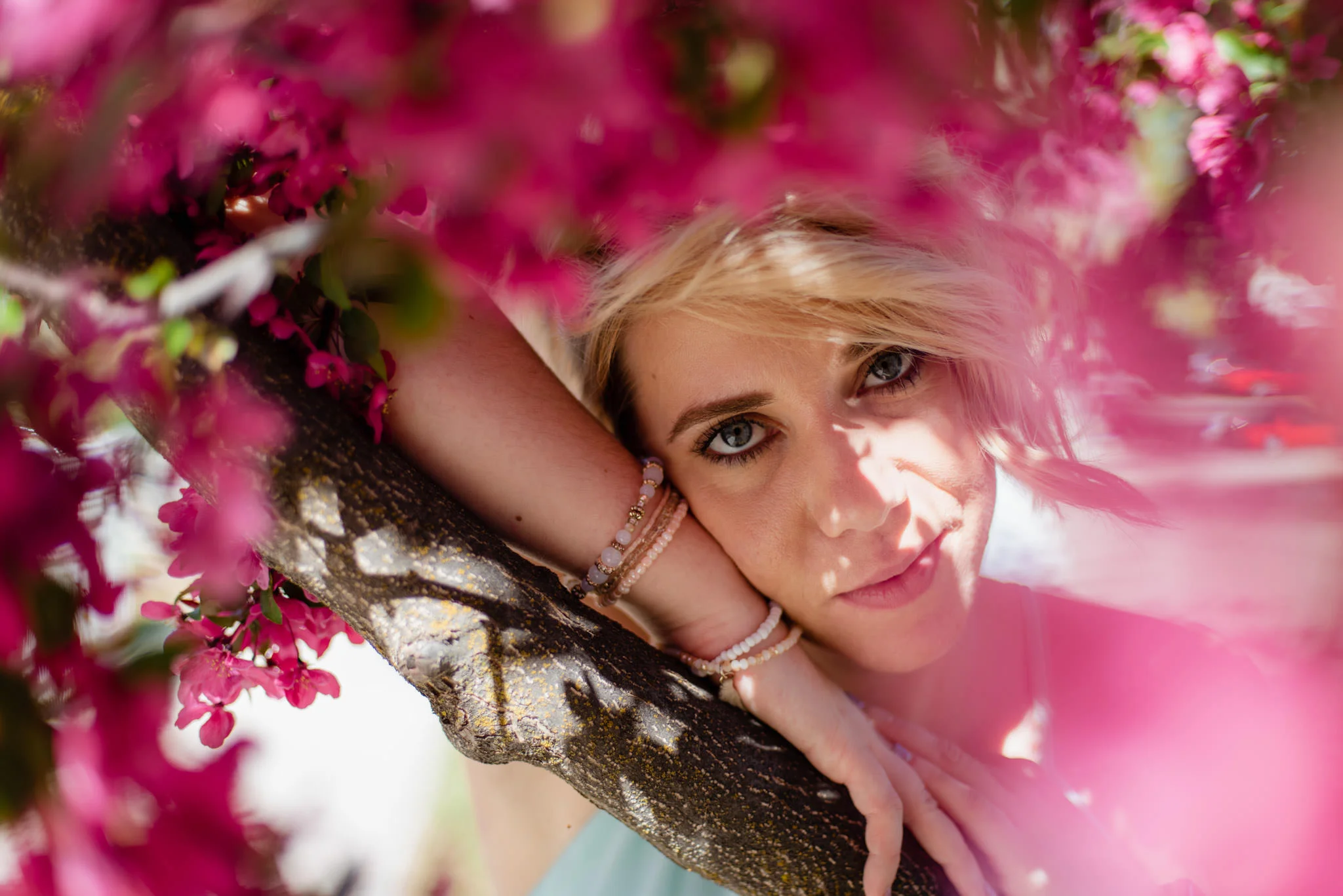 Zilla Photography - Spring Florals Neighborhood Adventure SM-31.jpg
