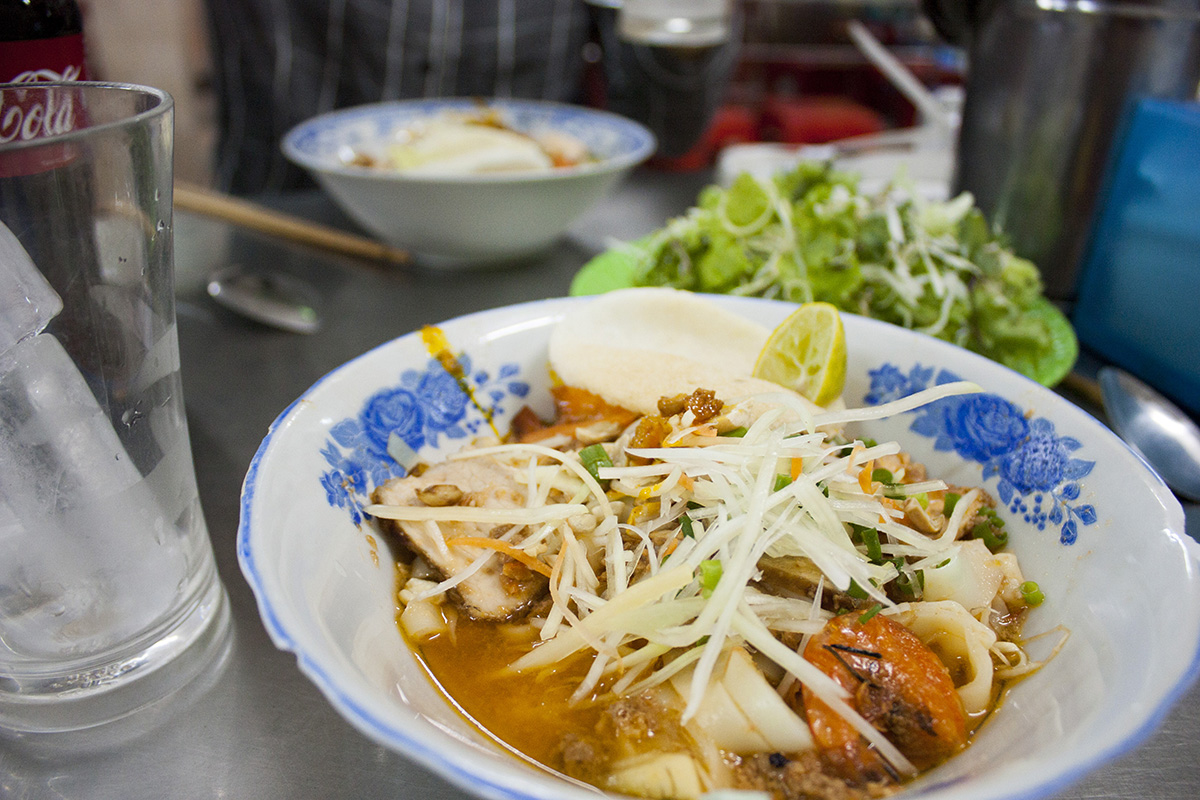 Quang noodle - a famous dish in Da Nang, V iet Nam
