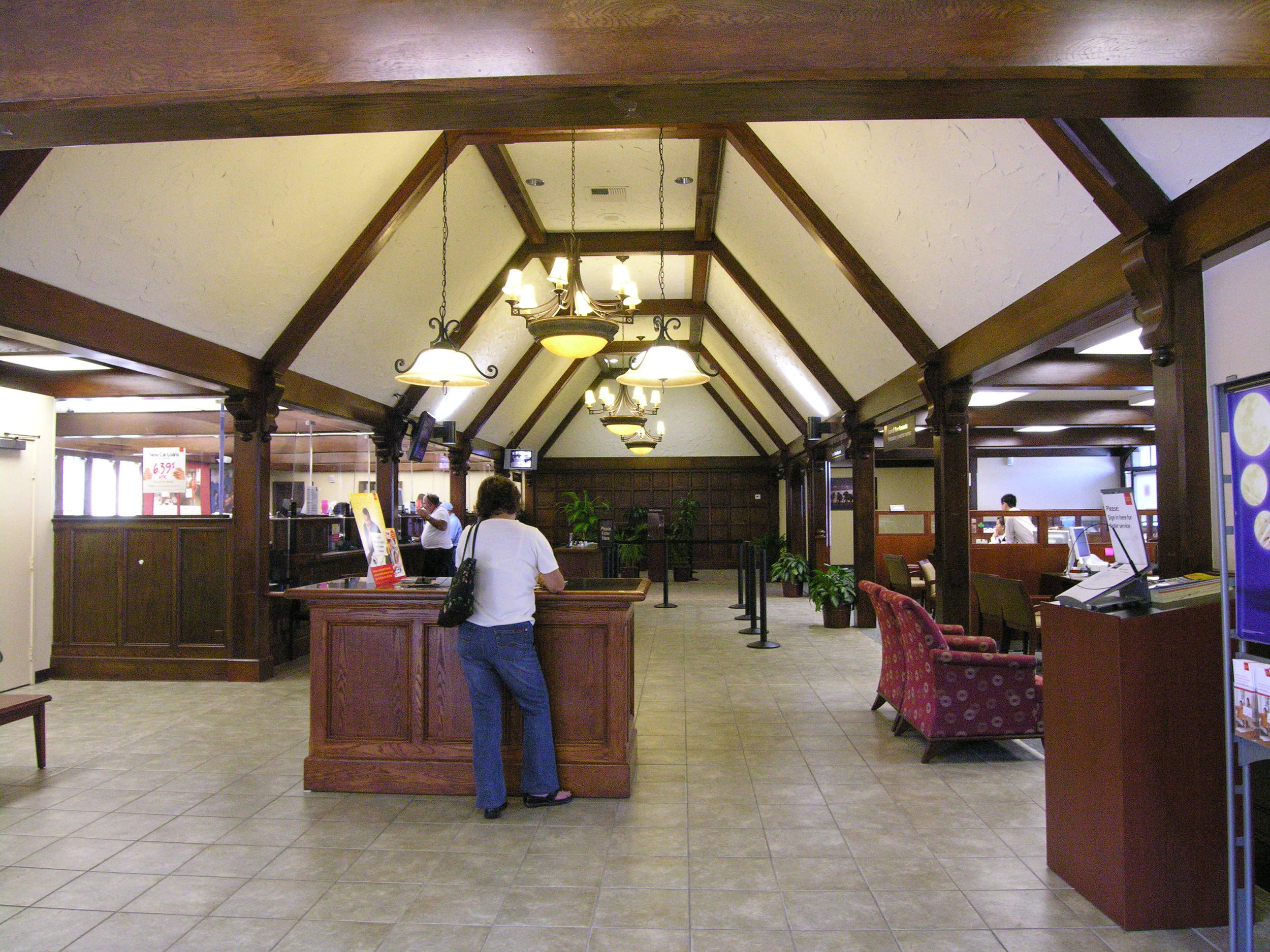 COMMERCIAL LIGHTING DESIGN