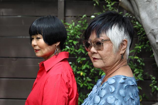 Two of my favorite ladies with fabulous style!  I hope I still got it like this when I'm their age. 💜  Thanks to @devontsuno for the beautiful pic #stylish #rockit #culvercity #salonlife #haircut #haircolor