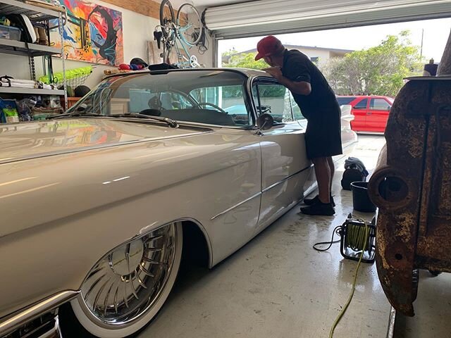 When the man @izzysautocare is wet sanding the sled, ya know it will end up like a mirror🍺🍺 Hit up my boy @izzysautocare for the mobile detailing love &amp; tell him I sent ya for that Fam pricing🙌 #mobile #mobiledetailing #westside #losangeles #a