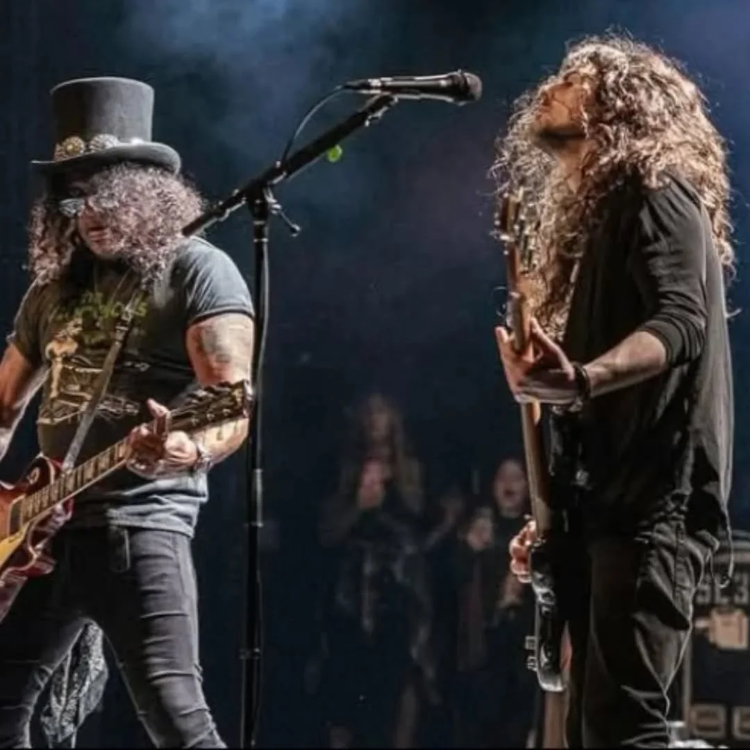 My clients are ROCKSTARS......congratulations @eliotlorango on keep the Locomotion Rollin !!! @dorothy Rock On!!!! #curlyhair #naturallycurly #naturalhair #rocknroll #Bass #curly #hairstylist #LA #music
