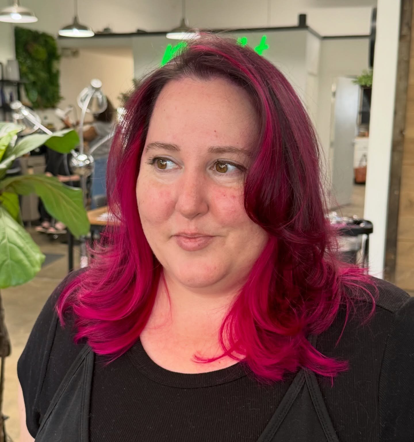 Just a little pop of color to spice things up 💅🏻
Swipe to see the before pics
&bull;
&bull;
&bull;
&bull;
&bull;
&bull;
&bull;
#PinkHair #Colorist #CulverCityHairstylist #TheCompoundSalon #CulverCityArtsDistrict