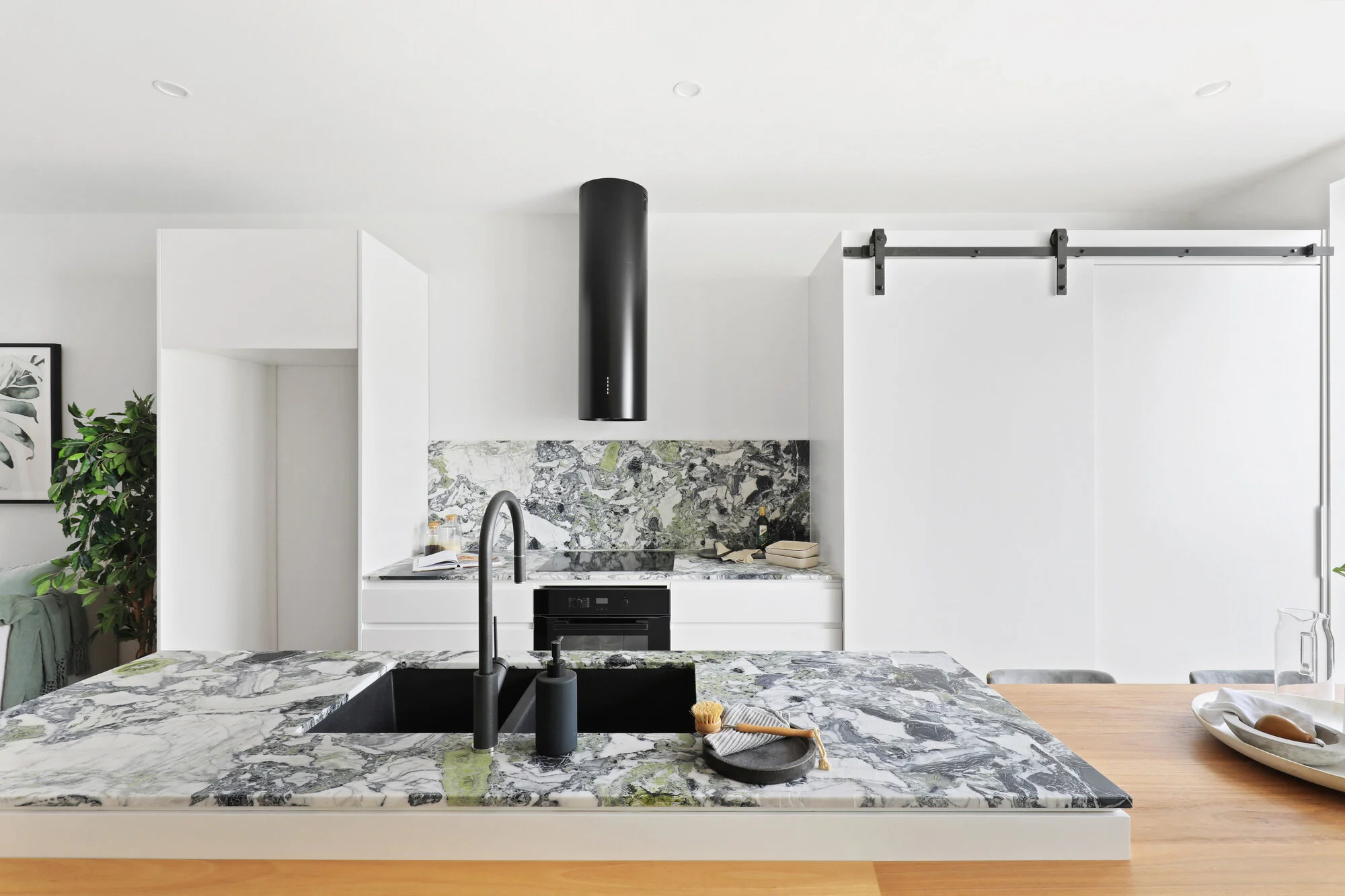12_Juliett_St_Enmore_Low_Kitchen.jpg
