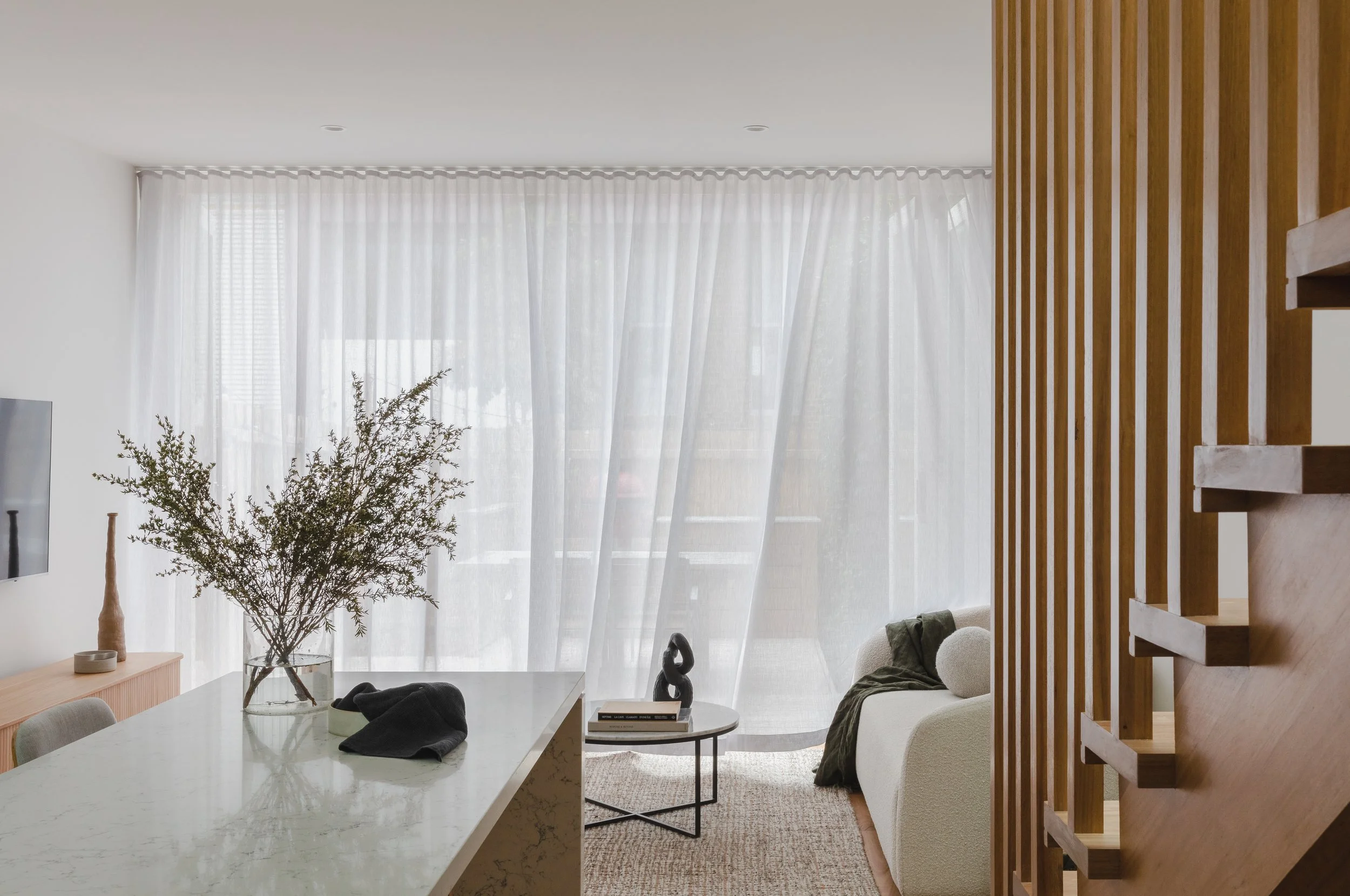  Newtown Lighthaus - Newtown NSW  A complete renovation to a traditional terrace in cosmopolitan Newtown. The internal spaces were designed to feel light, refined, and calming. Photography: Katherine Lu 