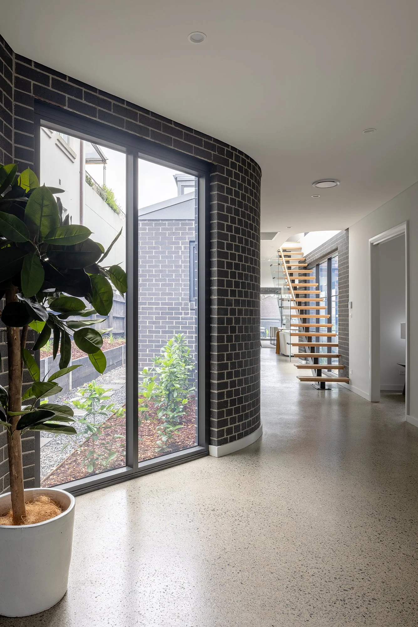 SaraVita_Sandbox_46Regent_362-HDR_MQ.jpg