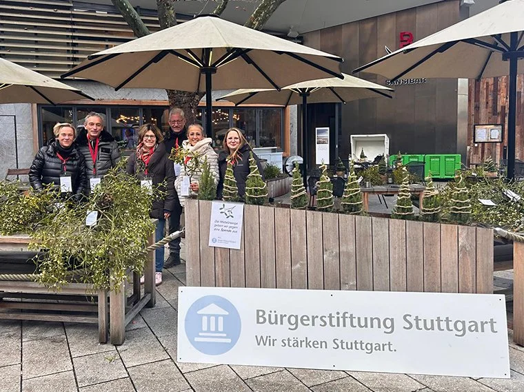 Mistelzweig-Aktion zugunsten des "Plaudertelefons"