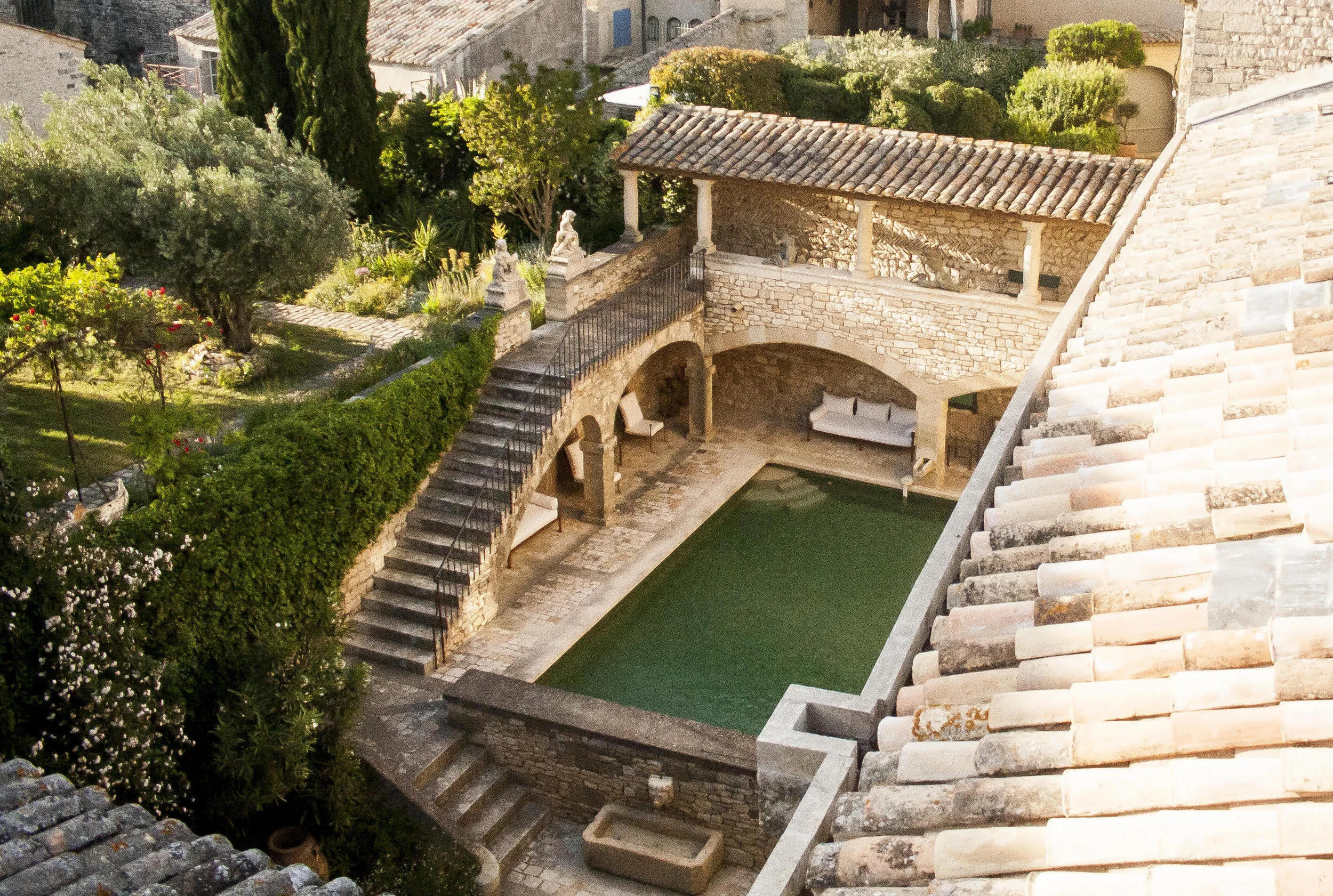 Chateau-MAIN.jpg