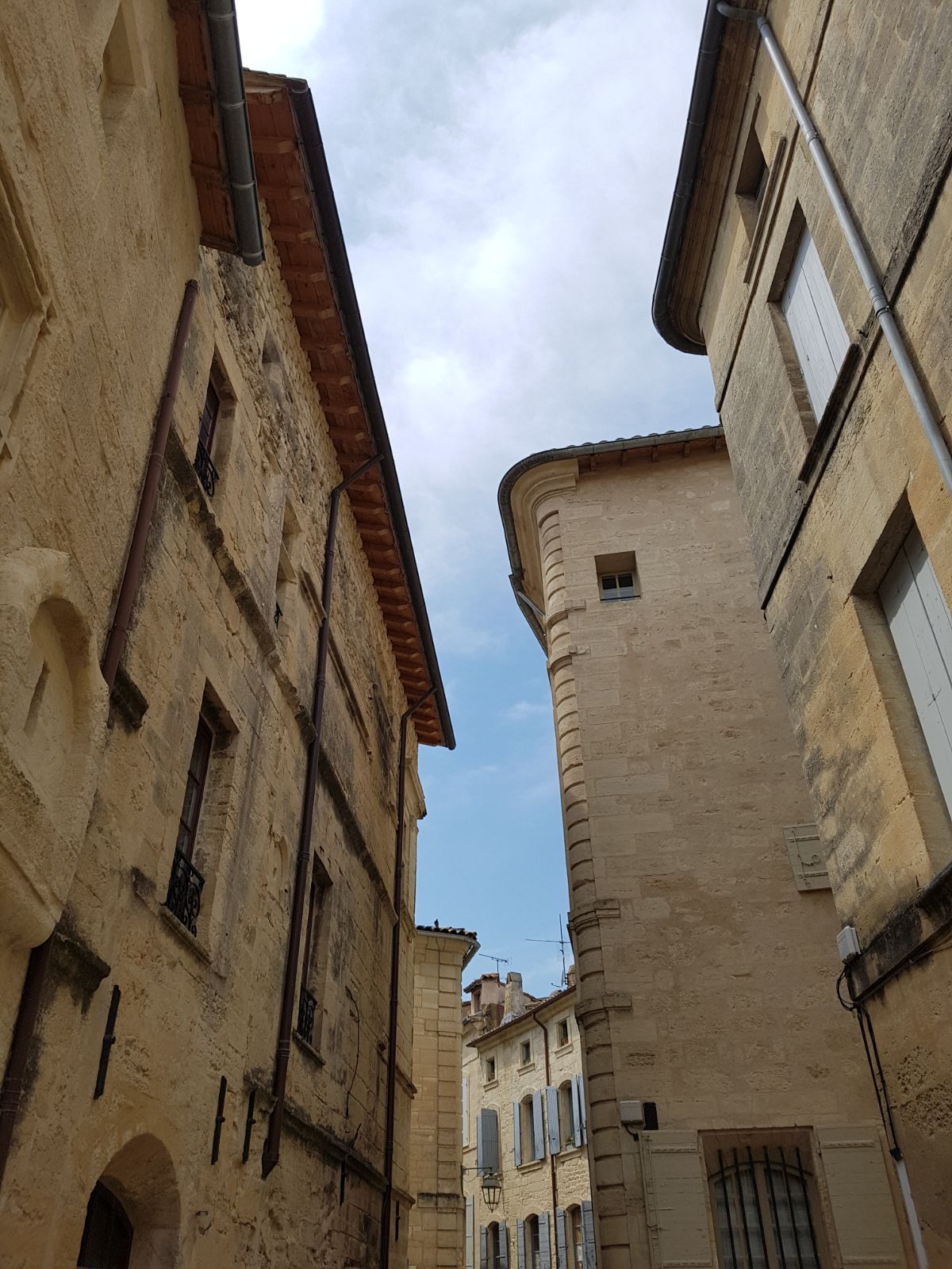 c0fd7d24-4ebe-42ac-ae35-d4426789efb1.jpg