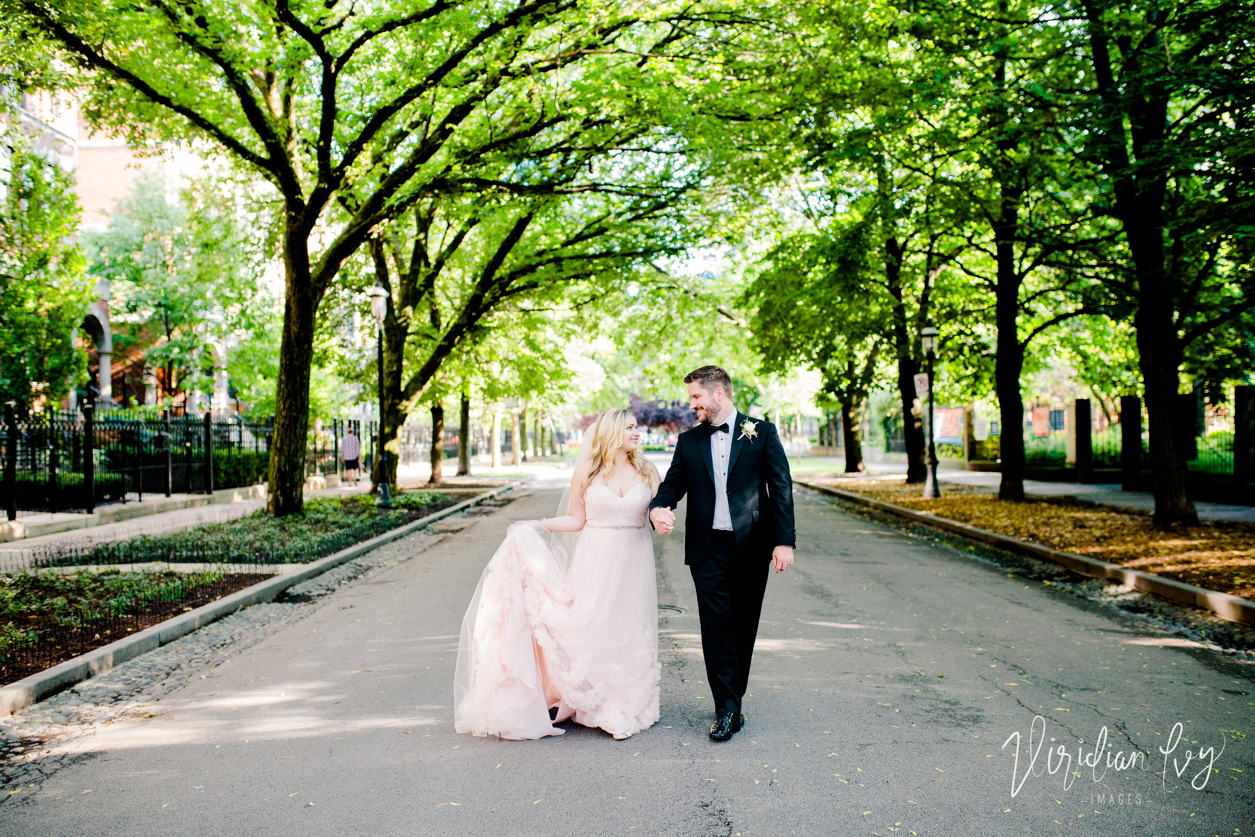 green emerald velvet dress Dark Green Lace Appliques Spaghetti Straps Long Satin Ball Gowns Wedding Dresses main image 0