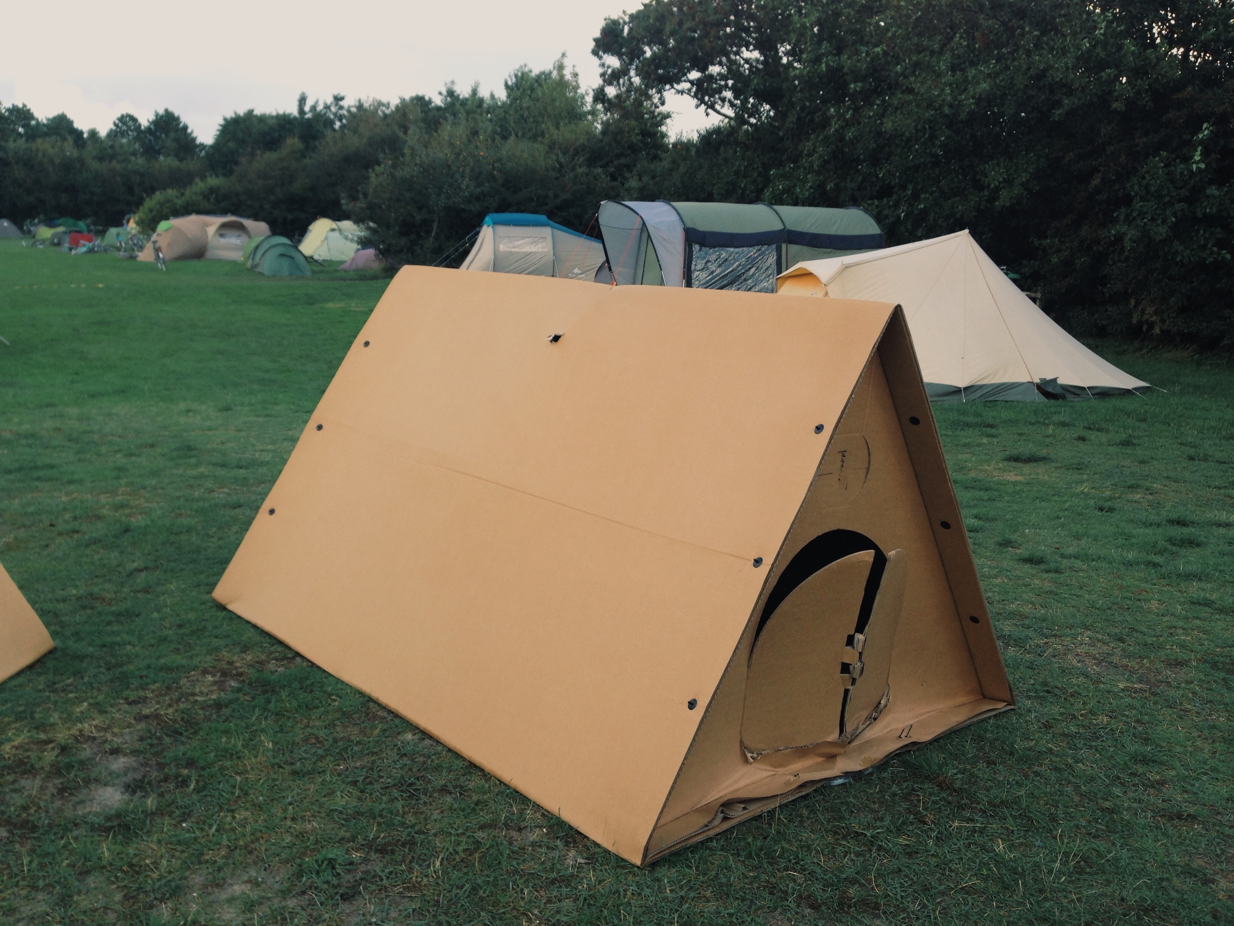 Losjes Bereid Pasen Review: KarTent — Expeditie Kram: reisblog over kamperen + bijzonder slapen