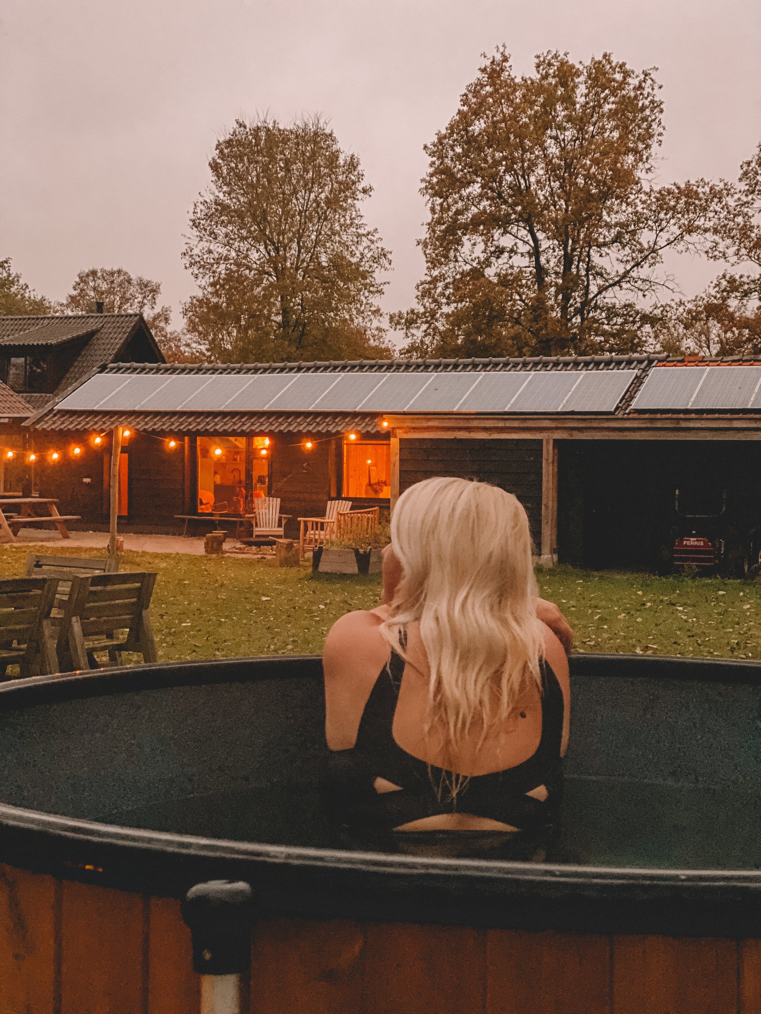 vakantiehuis met hot tub.JPG