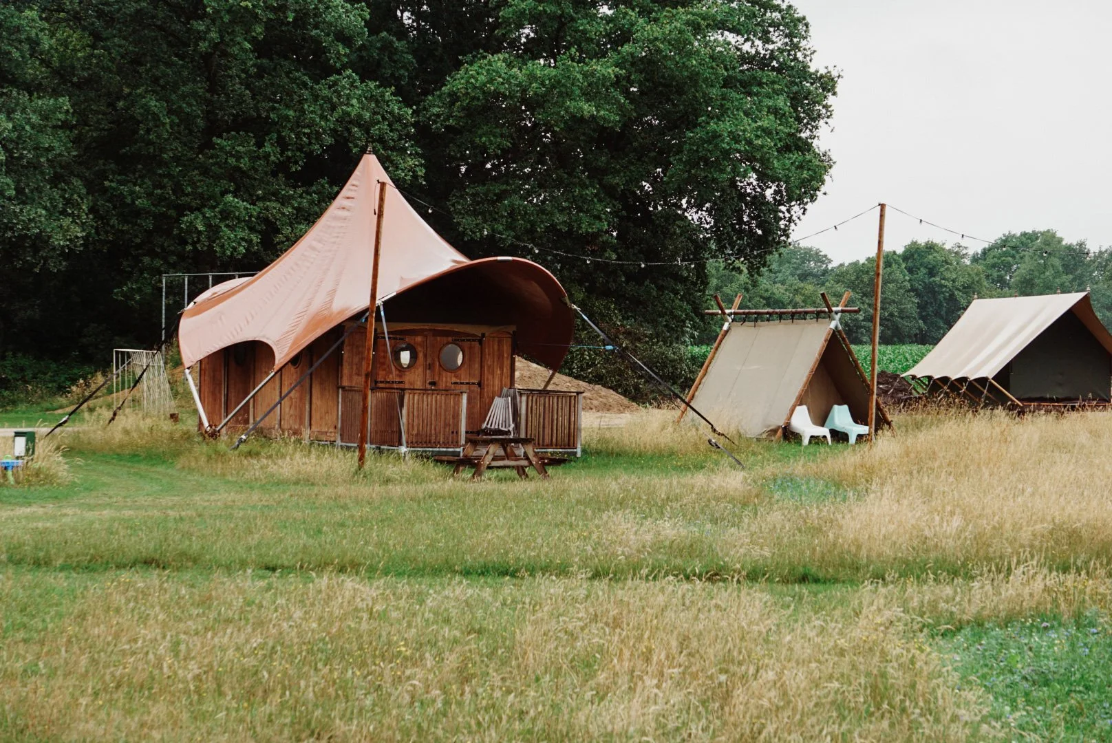 wat is glamping.JPG