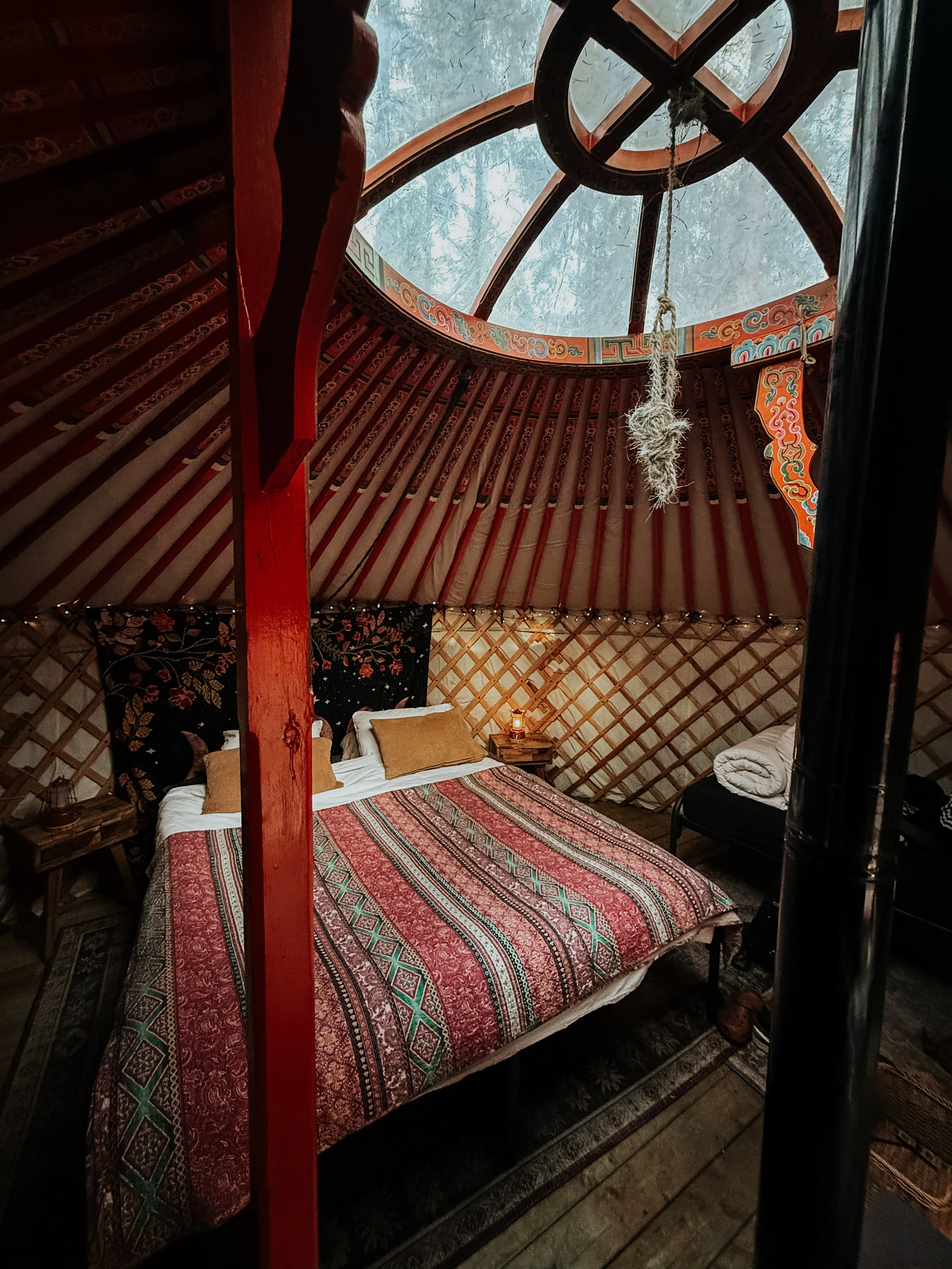binnenkant-yurt-winterwoods.JPG