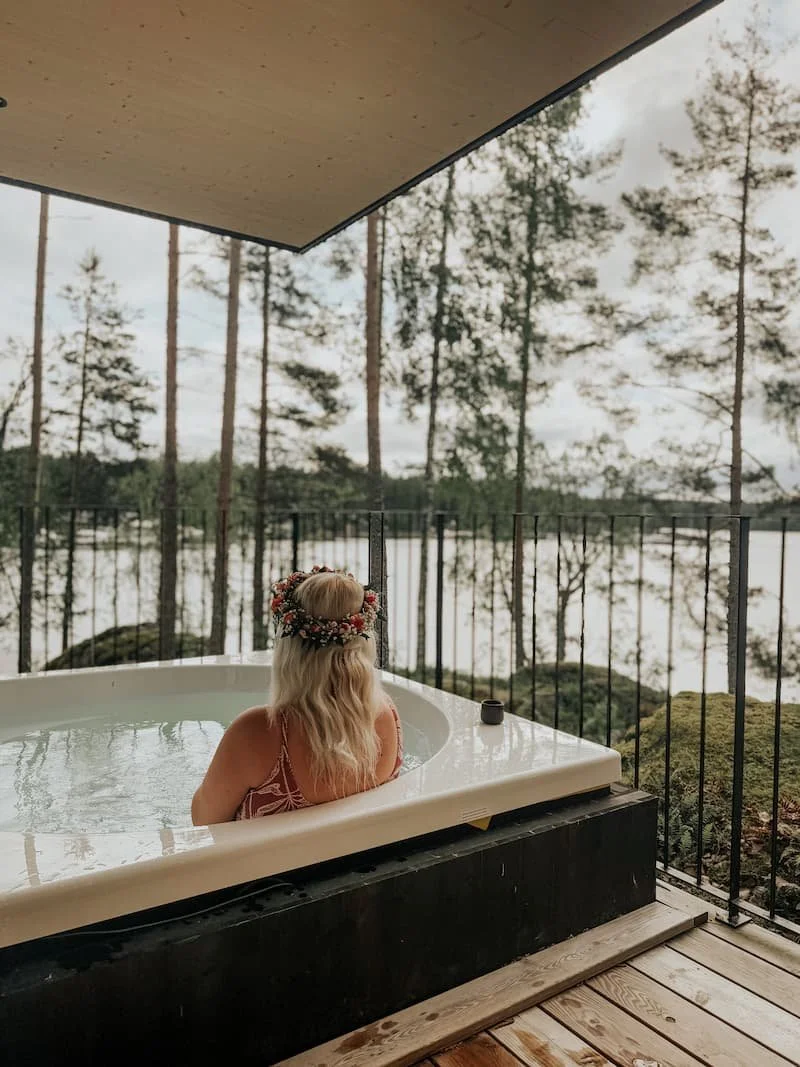 sahanlahti-resort-finland-jacuzzi.jpg