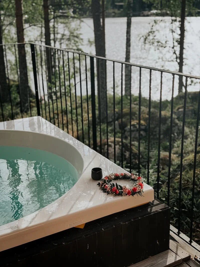 sahanlahti-resort-finland-midsommar.jpg