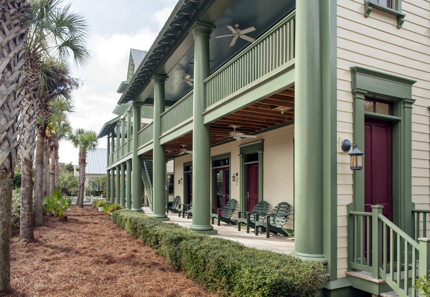 Seaside_Florida.Beach.Natchez_House.New_Urbanism.CNU.Courtyard.Walkable.Robert_Orr_&_Associates.Architecture.Landscape_Architecture.Urbanism.Side_Porch.jpeg