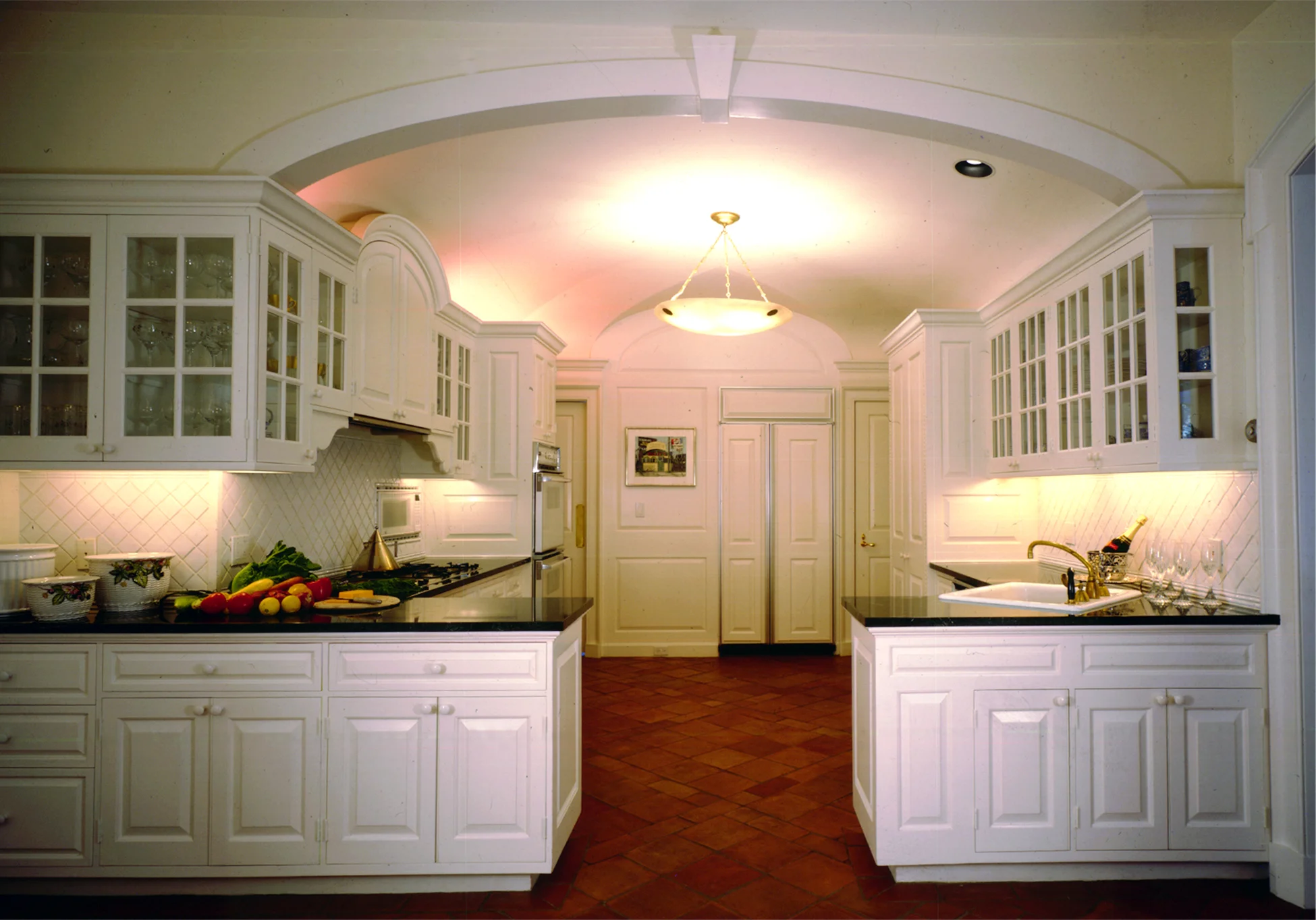 New_Canaan.Connecticut.Forbes.Country_House.Robert_Orr_&_Associates.Architecture.Landscape_Architecture.New_Urbanism.Kitchen2.jpg