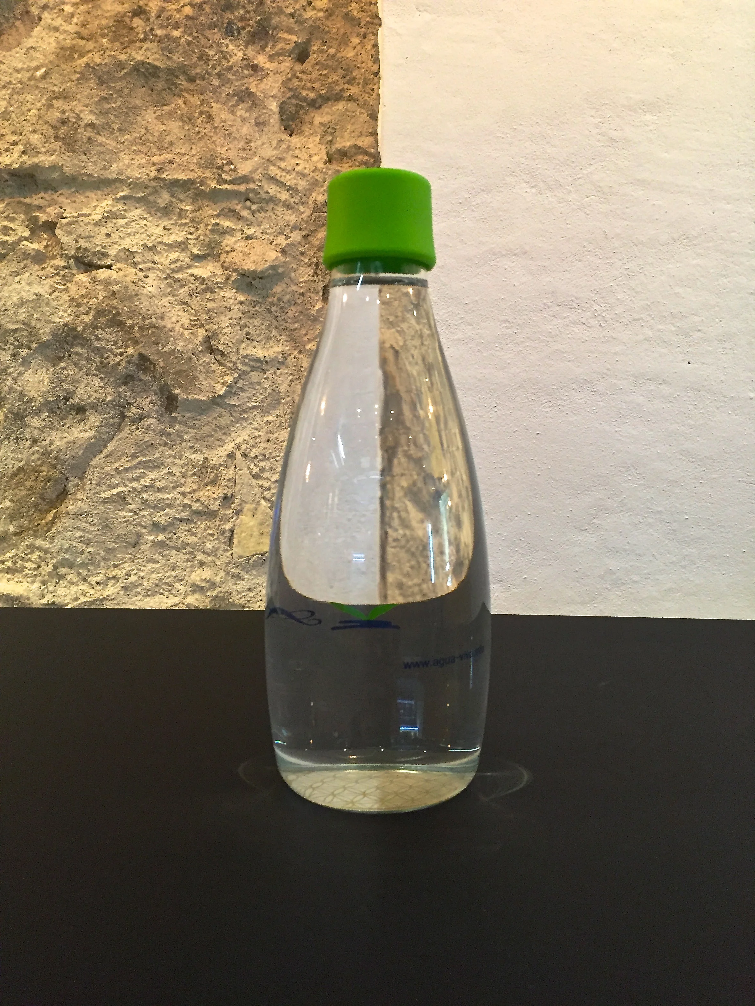 Vitalized water I Agua vitalizada