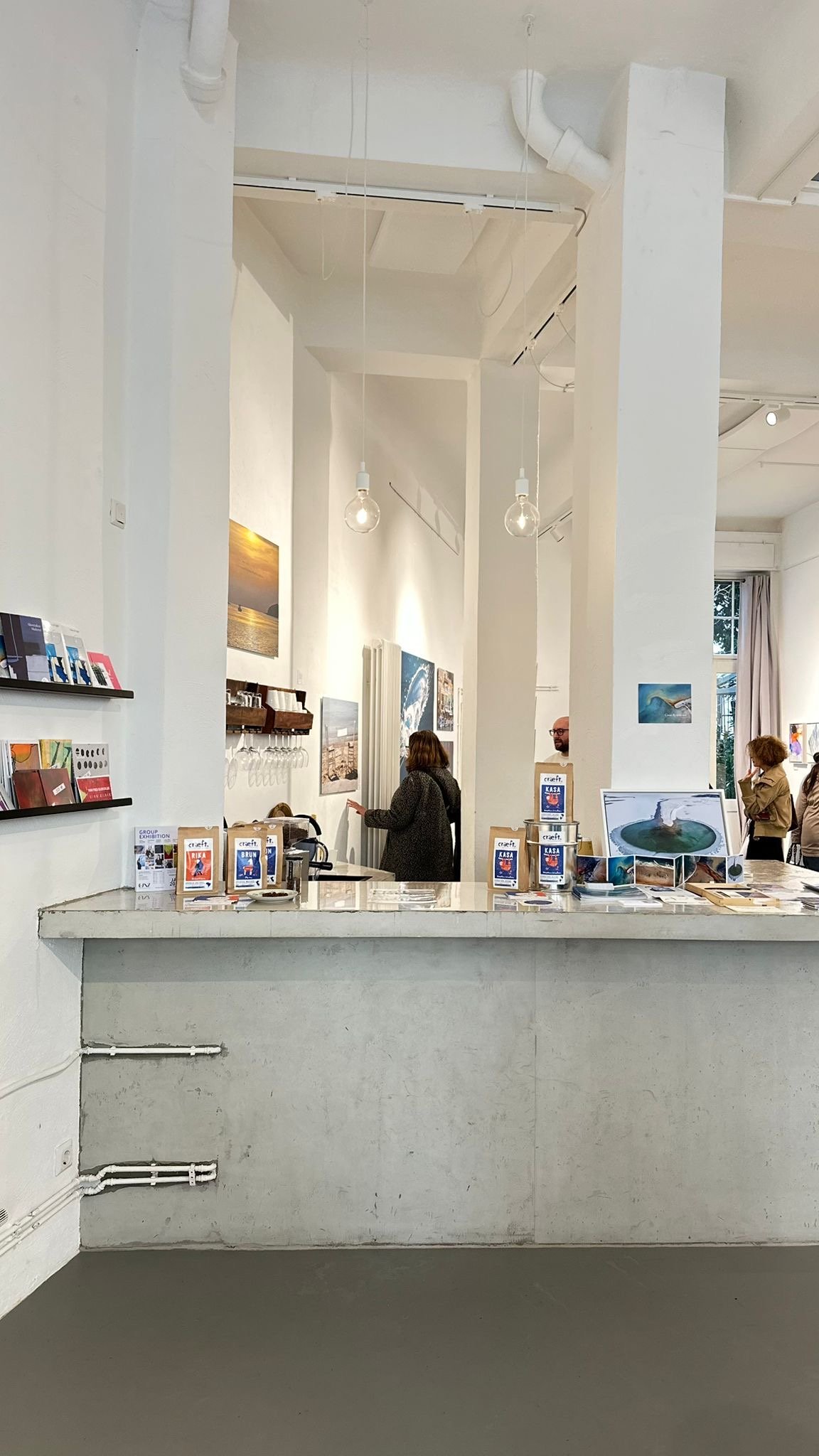 ESNZ Group Exhibition Finissage3.JPG