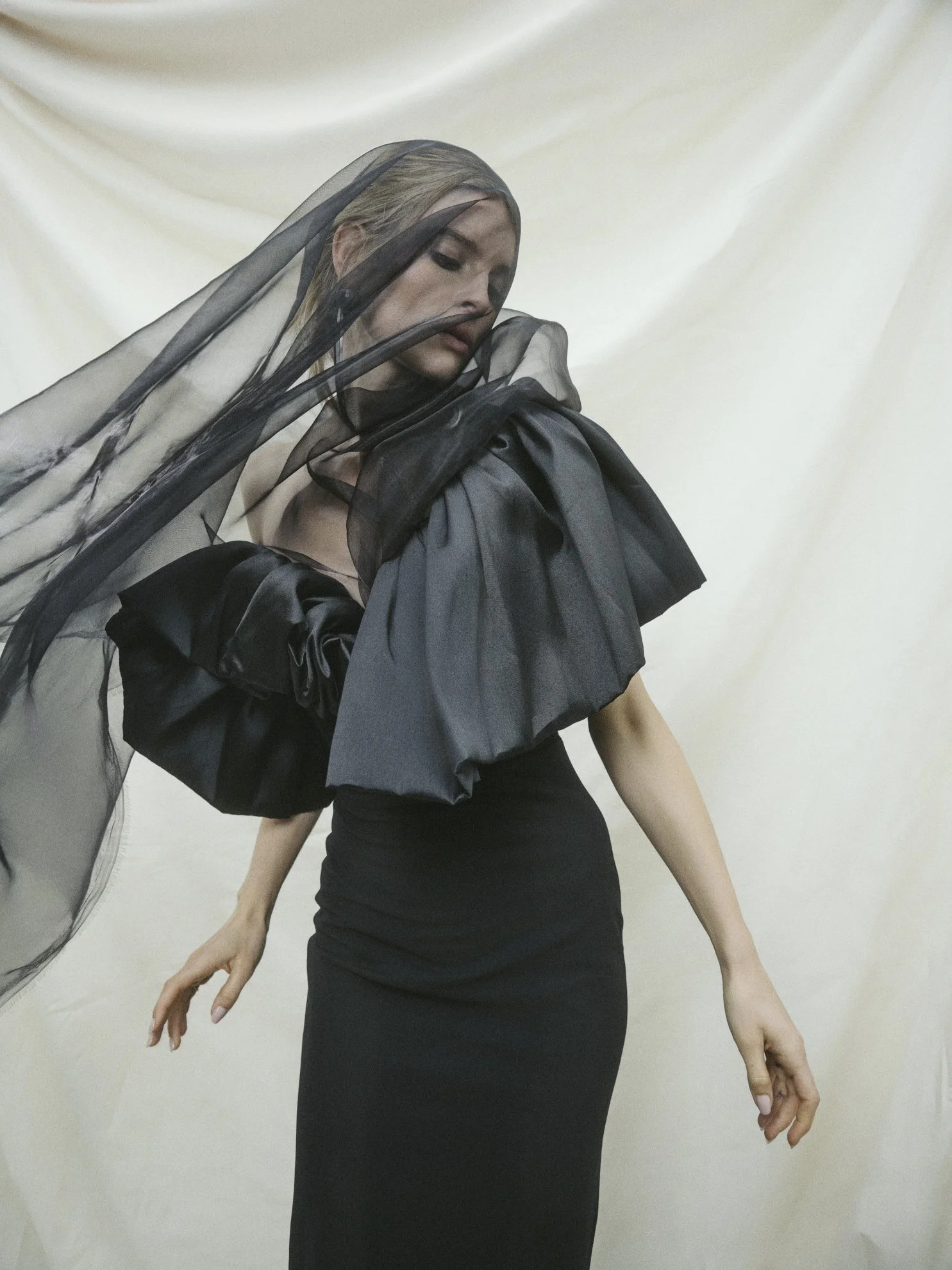241214_Metamorphosis_Look2_377_vorne Kopie.jpg
