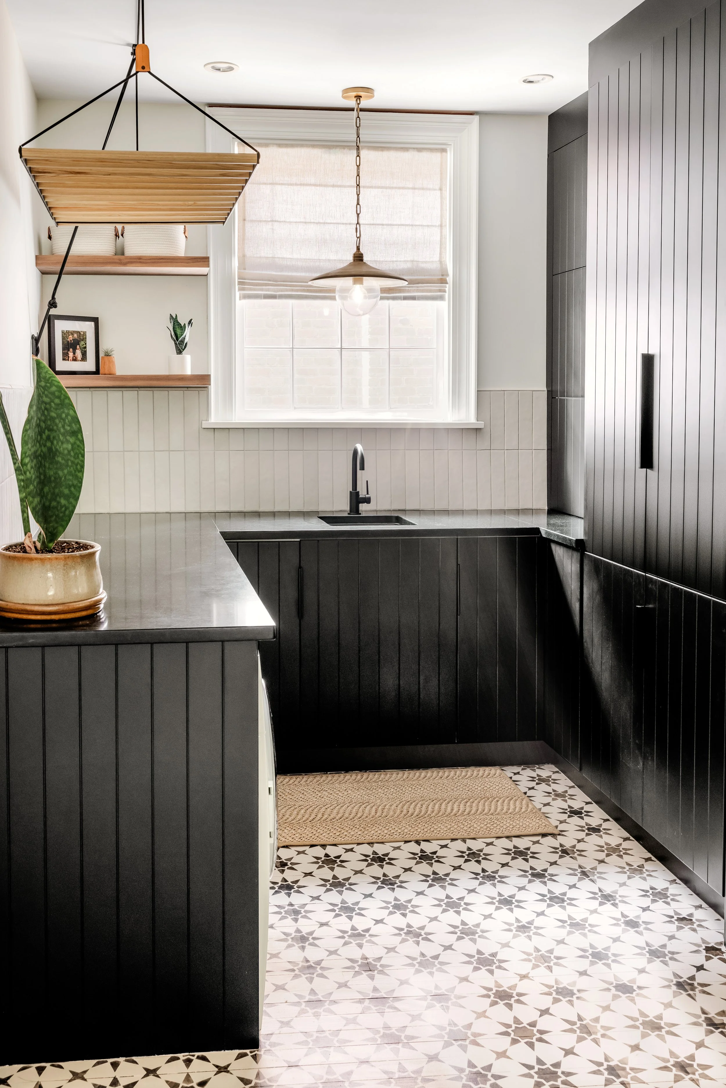 LaundryRoom_1.jpg