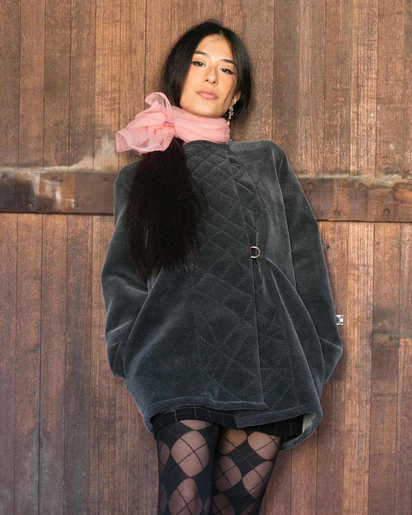 ⚔️🌸Fontain Coat🌸⚔️

🌸Deadstock Flocked Neoprene with Quilting Detail~ Courtesy of @luk.asmary 🥂

🌸Now for Sale @thecanvasbyq.bowery 

🌸Modeled by Fabulous @elitheghostgirl 

🌸Image by @mairimccormickphoto