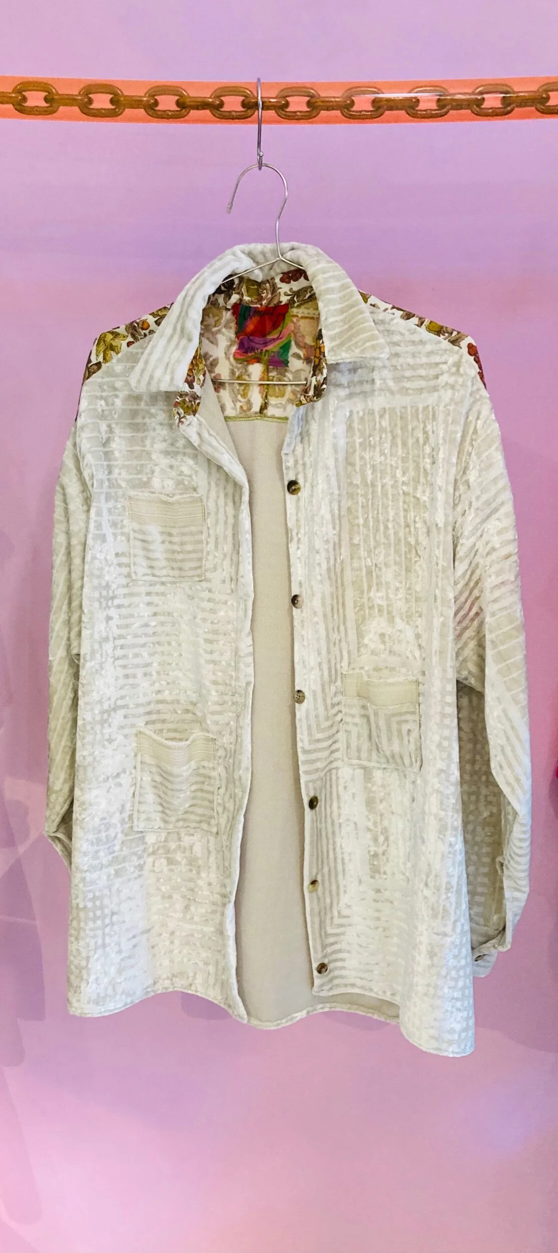 06D62749-11C4-441C-94C8-55EC1A4B8444